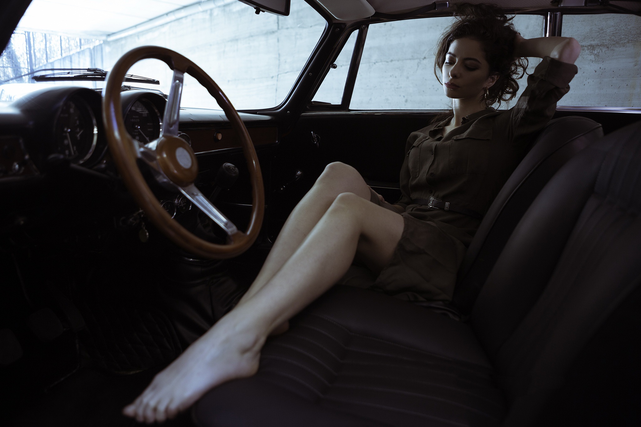 People 2048x1365 legs barefoot car interior car vehicle women women with cars steering wheel Miki Kraviz model