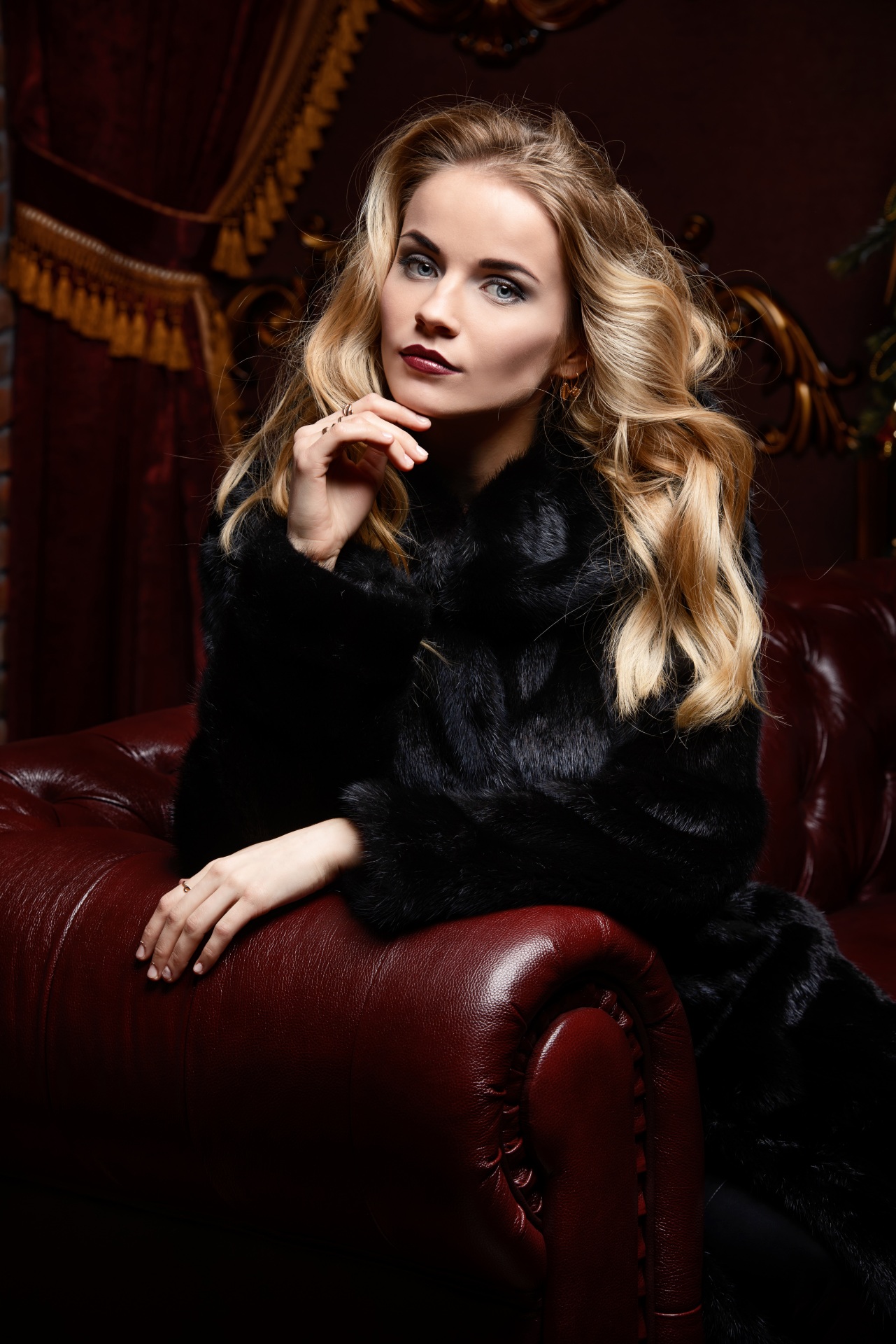 People 1281x1920 women long hair blonde coats portrait display couch black coat glamour classy