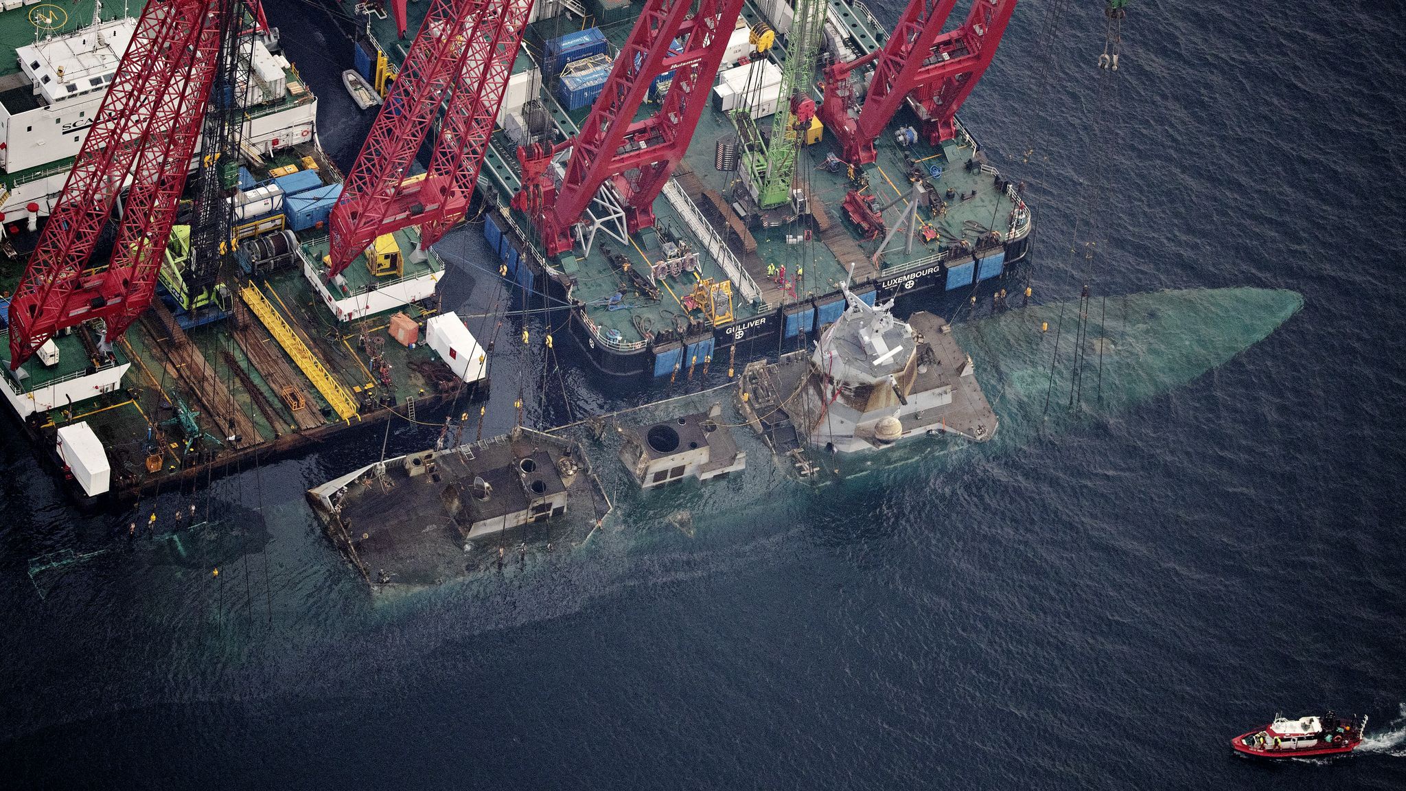 General 2048x1152 vehicle ship underwater cranes (machine) Norway military vehicle navy HNoMS Helge Ingstad
