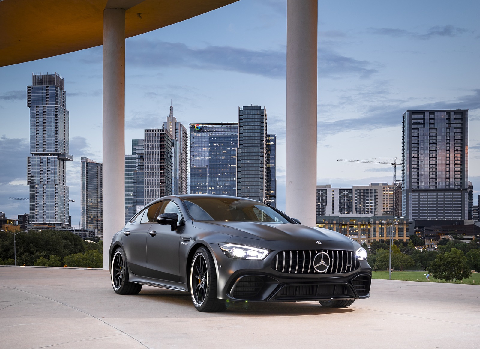 General 1600x1164 Mercedes-Benz car vehicle luxury cars city Mercedes-AMG GT 4-door frontal view black cars Grand Tour German cars