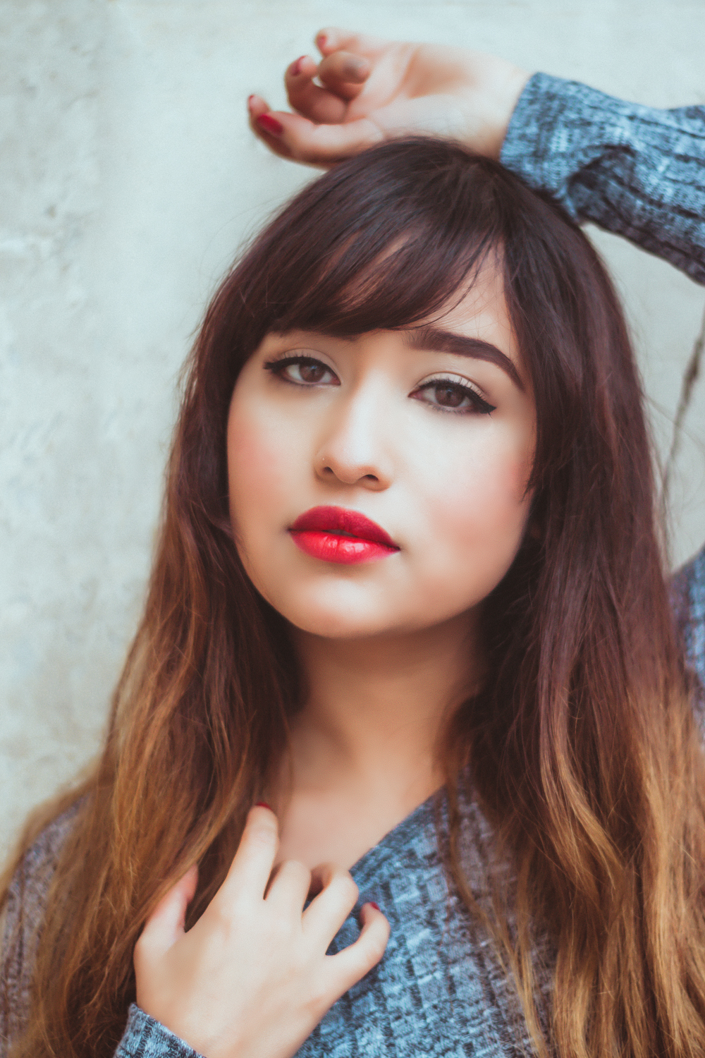 People 1000x1500 Cero Grey women model Mexican Latinas urban long hair brunette lipstick portrait display closeup