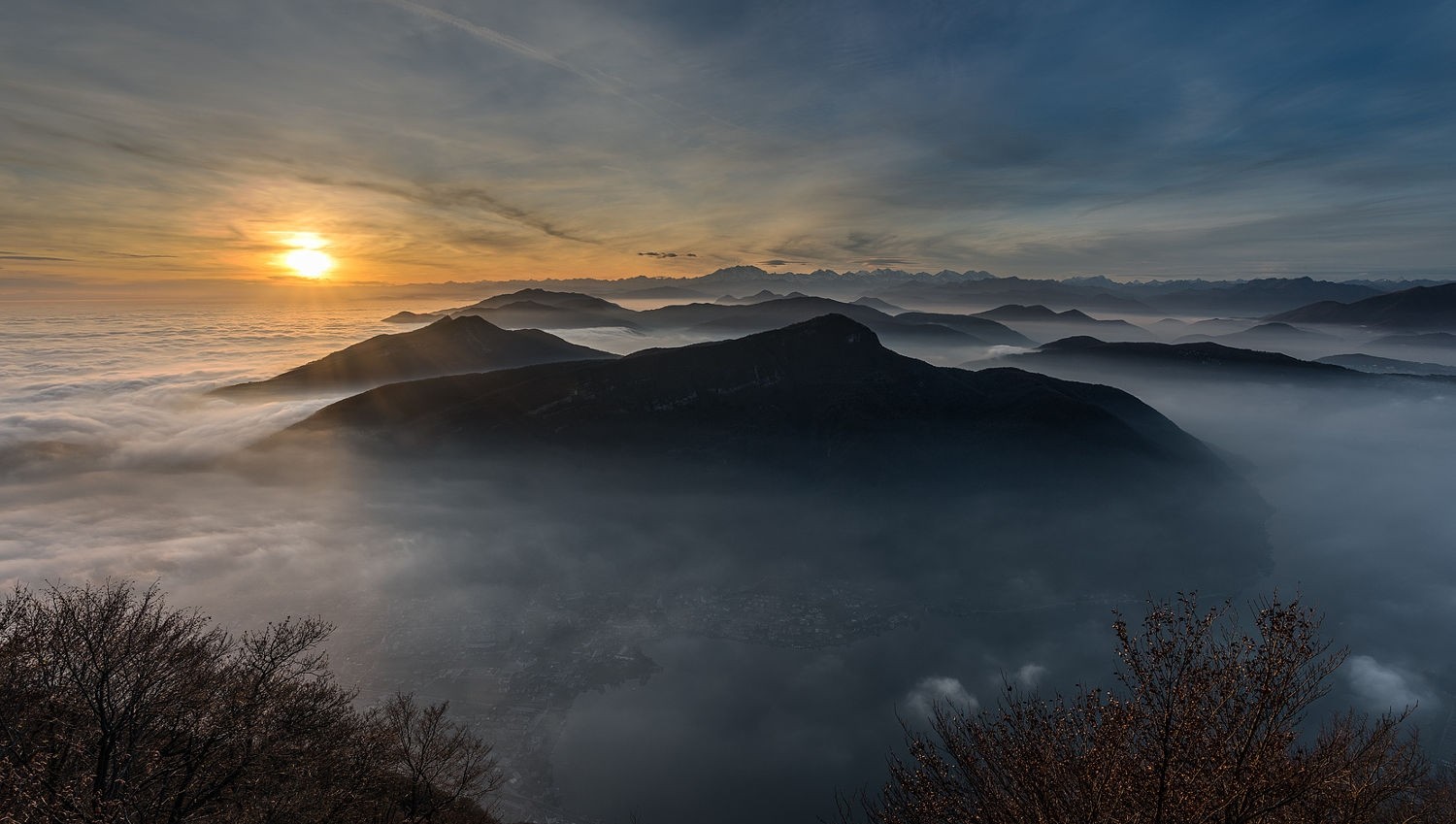 General 1500x849 landscape photography nature mountains sunset mist sky sun rays shrubs city Swiss Alps sunlight