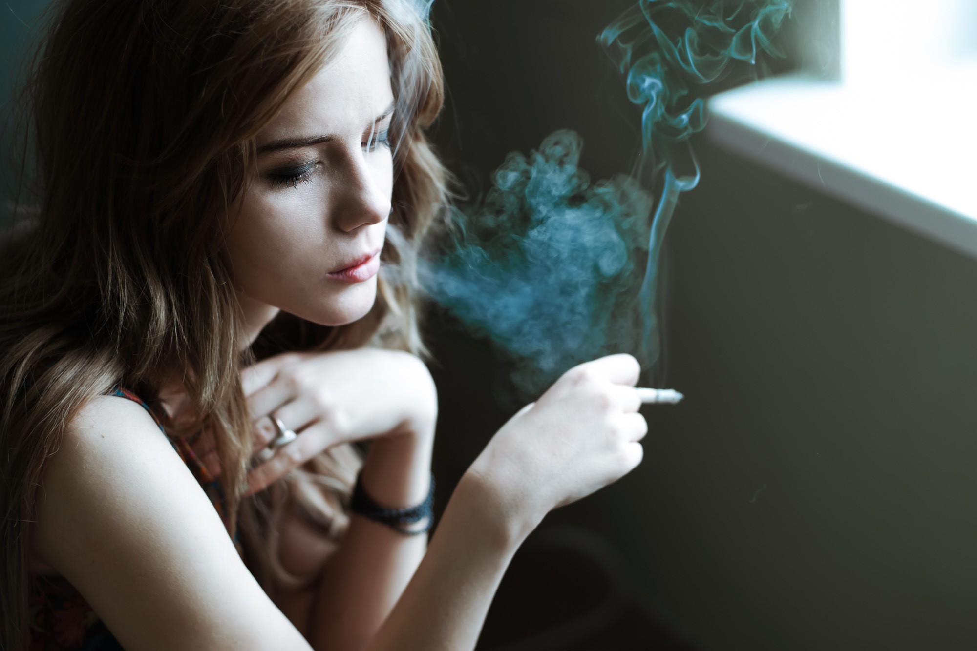 People 2000x1334 women brunette smoking cigarettes women indoors indoors model looking away smoke