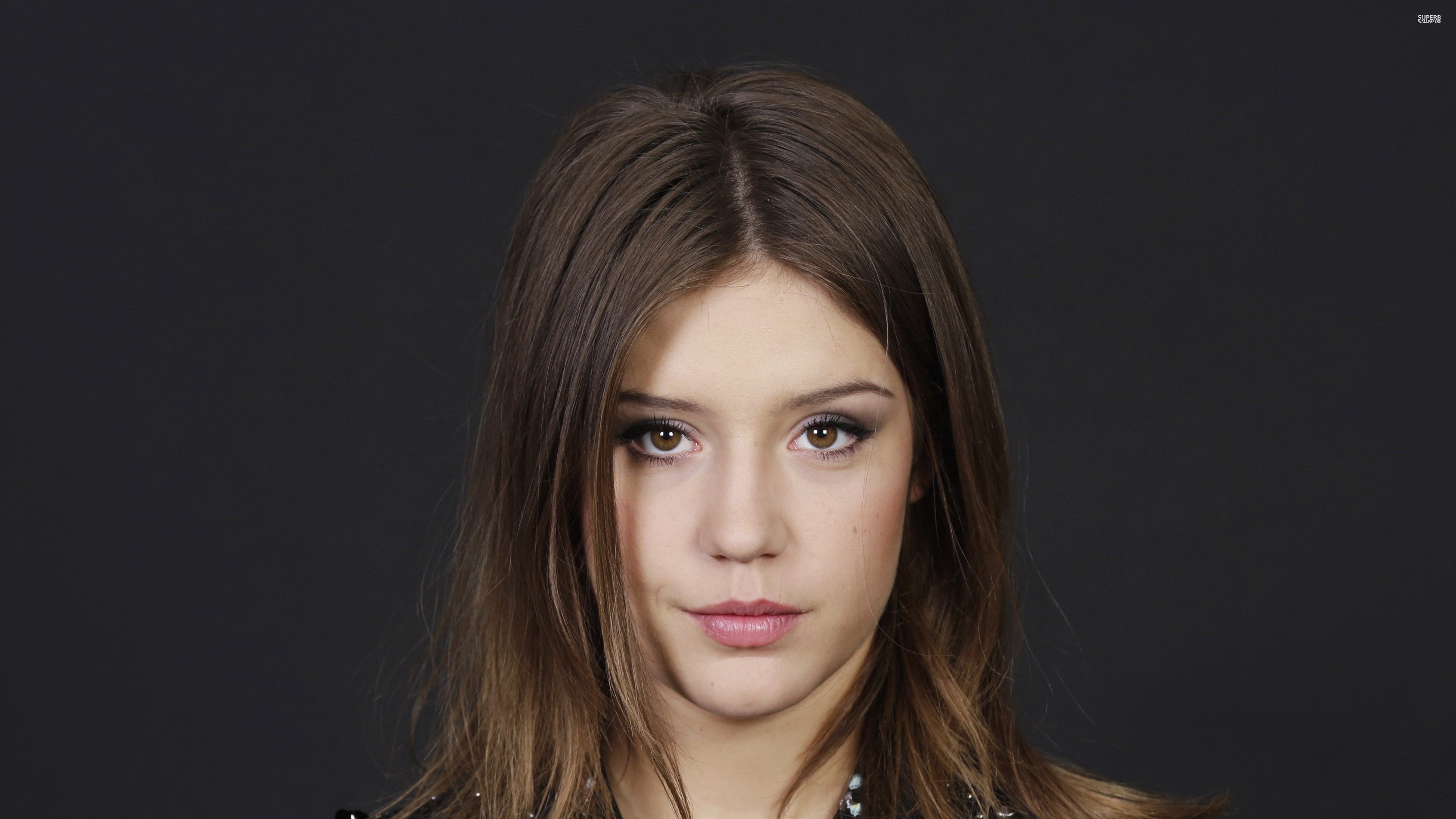 People 3840x2160 women Adele Exarchopoulos celebrity brunette brown eyes actress looking at viewer face French actress French women women indoors studio simple background