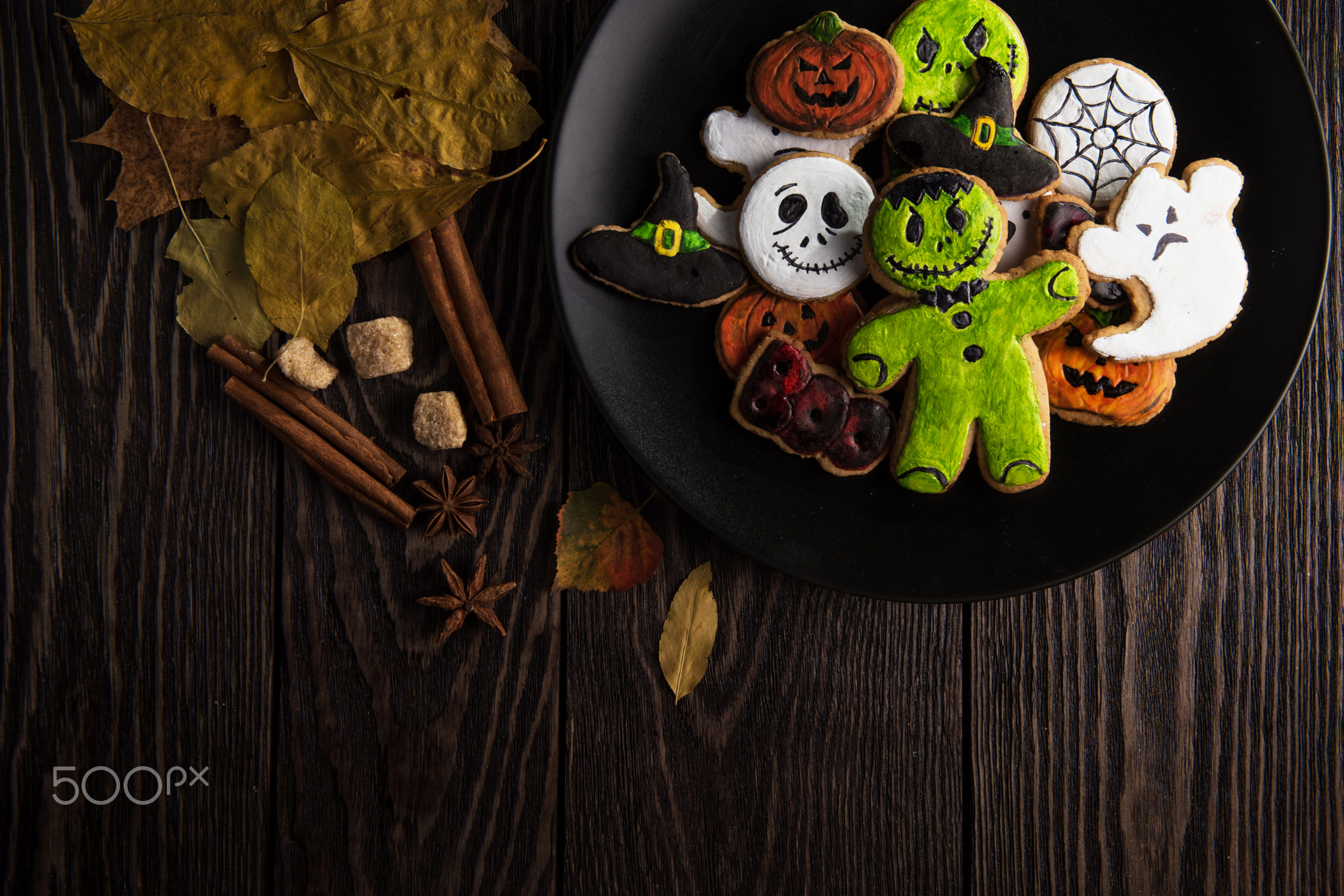 General 2048x1366 Halloween sweets biscuit food 500px watermarked closeup wooden surface bowls top view cinnamon