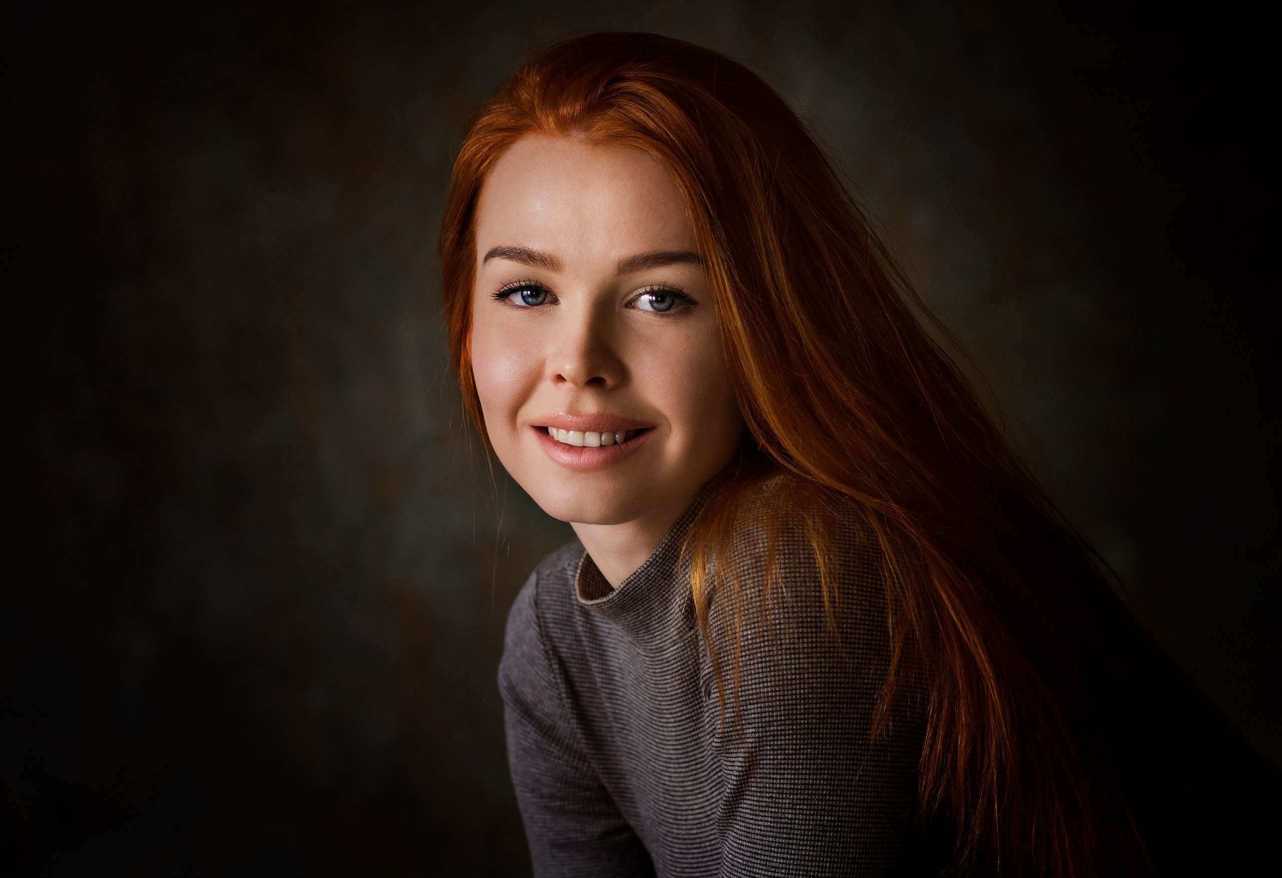People 2560x1754 women redhead smiling face portrait blue eyes simple background