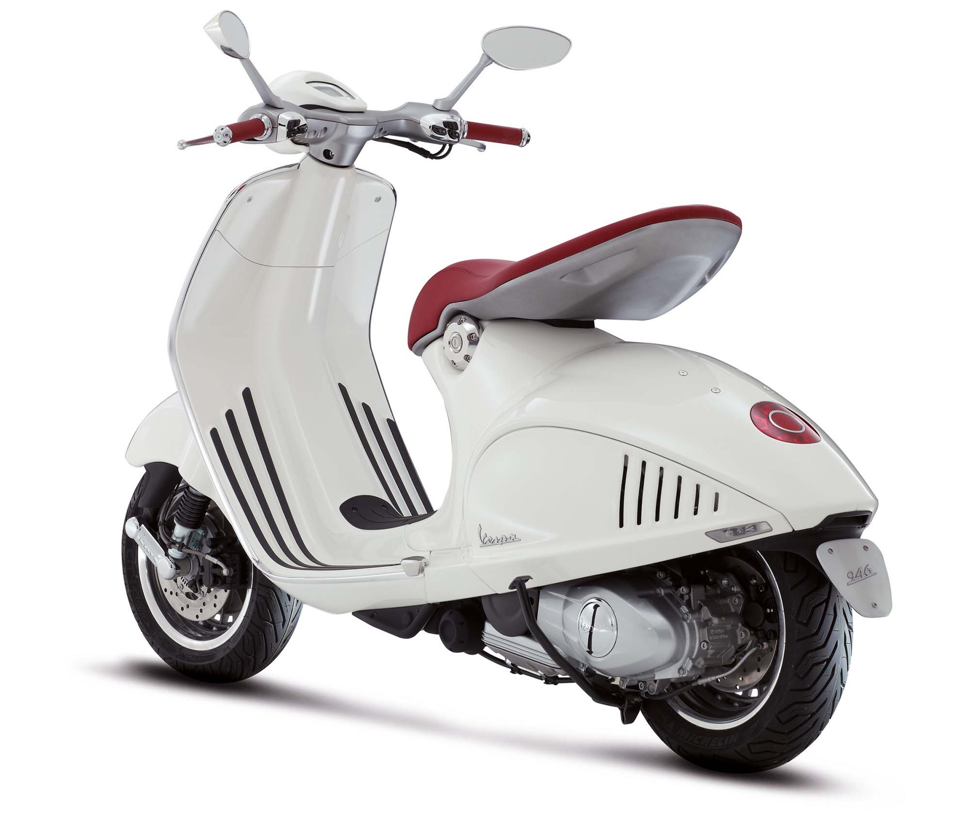 General 2000x1684 Vespa vehicle scooters white background Italian motorcycles