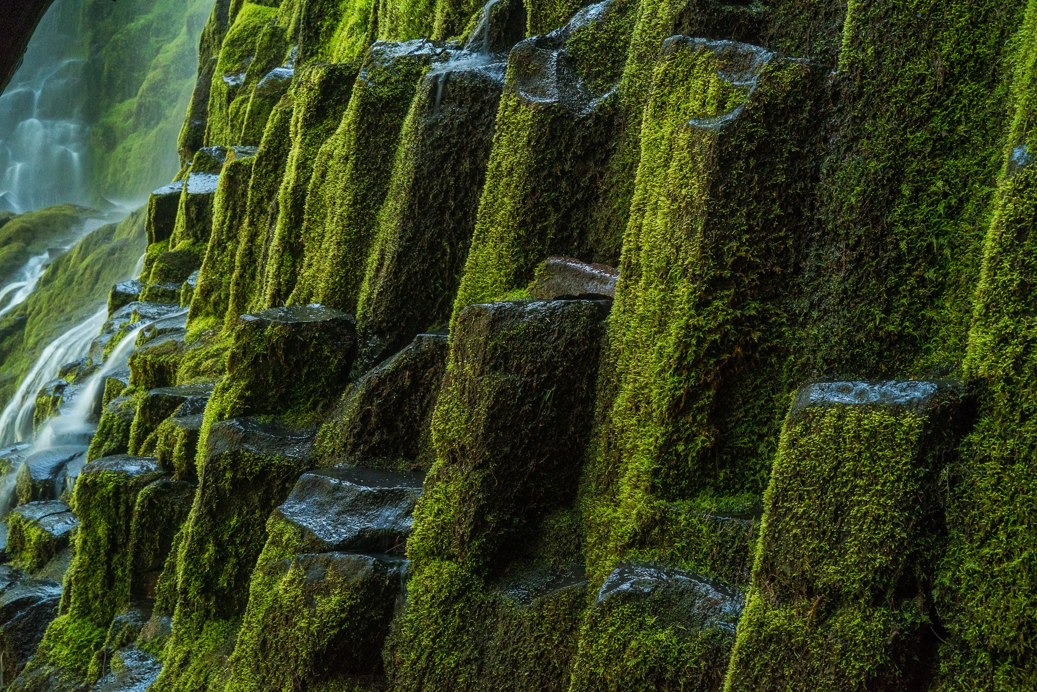 General 2048x1368 nature rocks rock formation moss waterfall long exposure Oregon USA national park