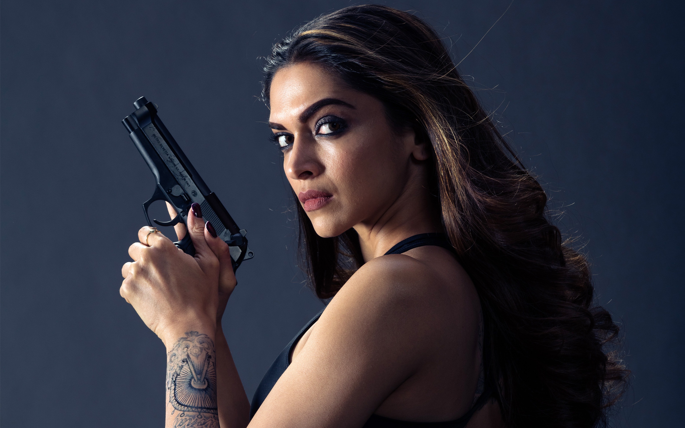 People 2880x1800 xXx: Return of Xander Cage tattoo movies Deepika Padukone girls with guns women
