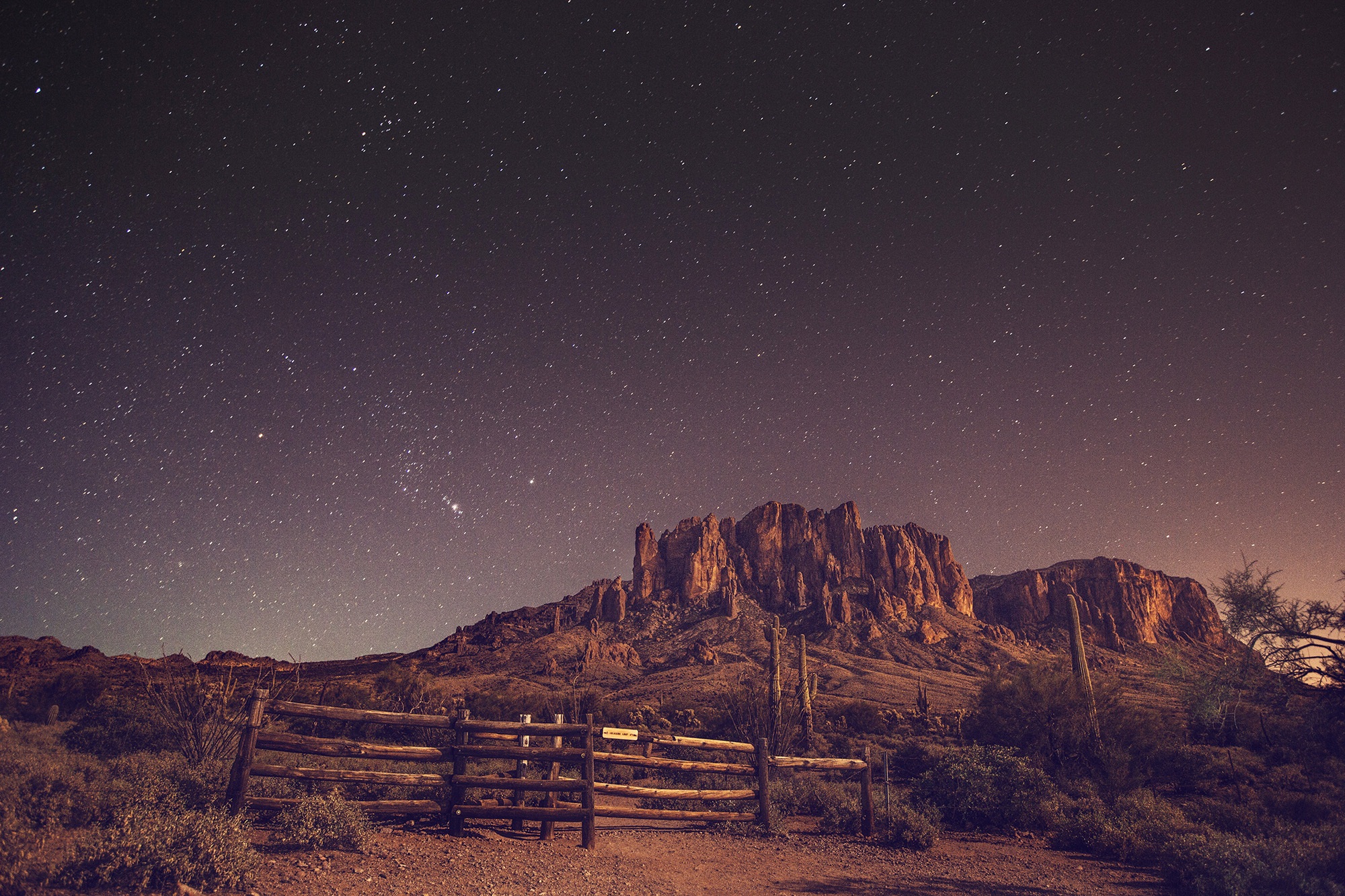 General 2000x1333 night desert stars Arizona