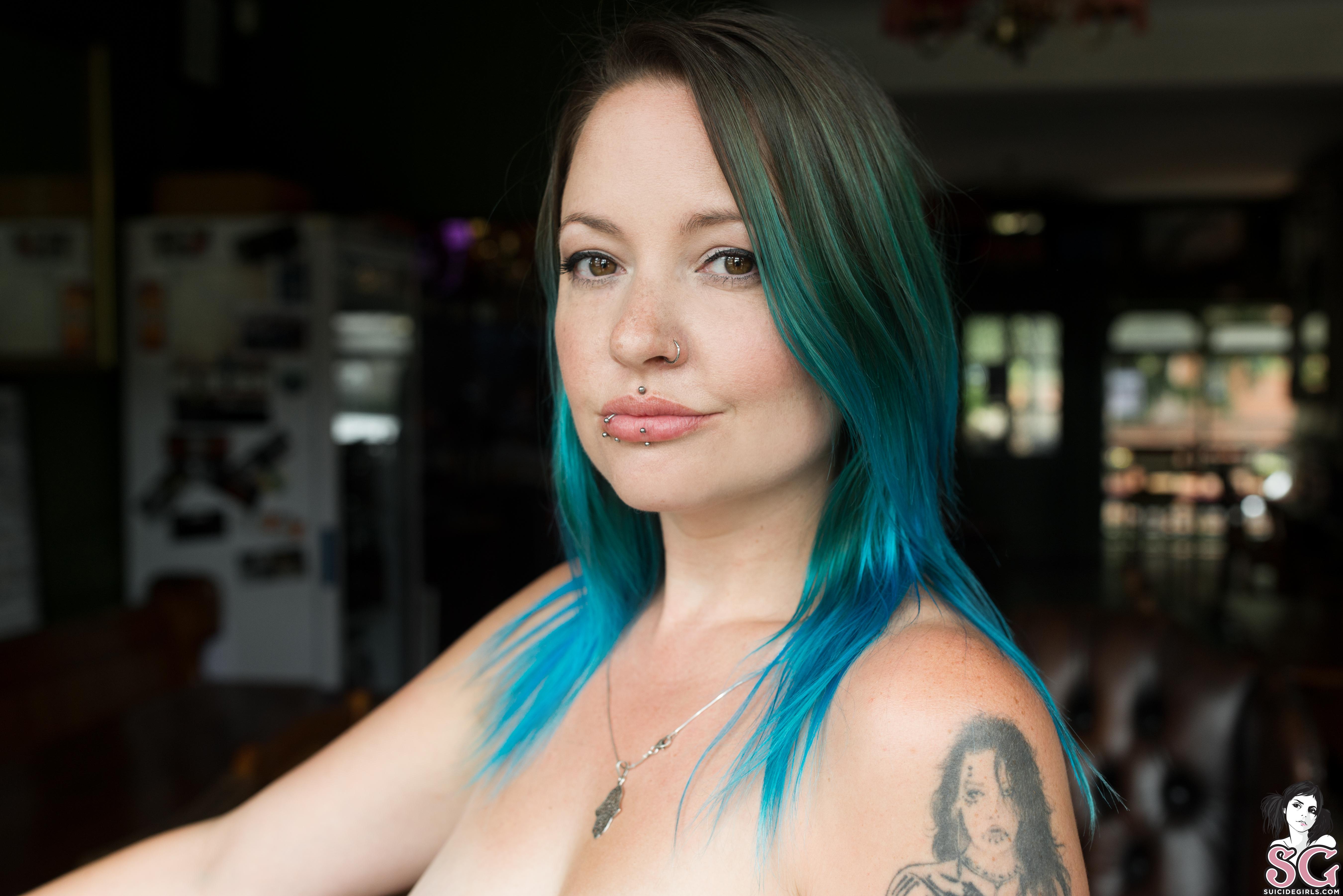 People 5400x3603 Suicide Girls women tattoo blue hair Susu armchair bar cyan hair watermarked closeup