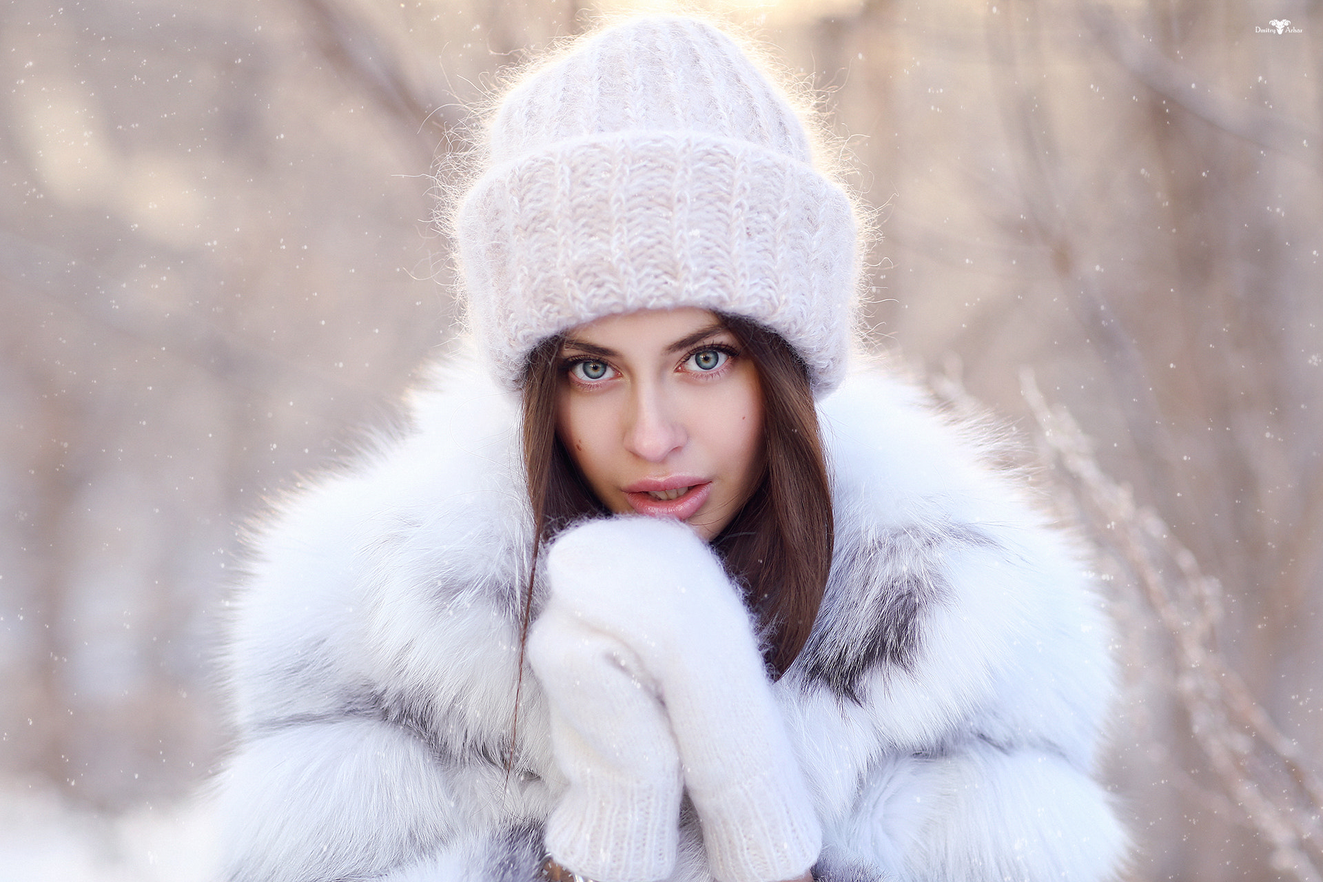 People 1920x1280 women face portrait gloves women outdoors fur depth of field snow fur coats white gloves looking at viewer Dmitry Arhar Alina pink lipstick glamour winter white cap model closeup