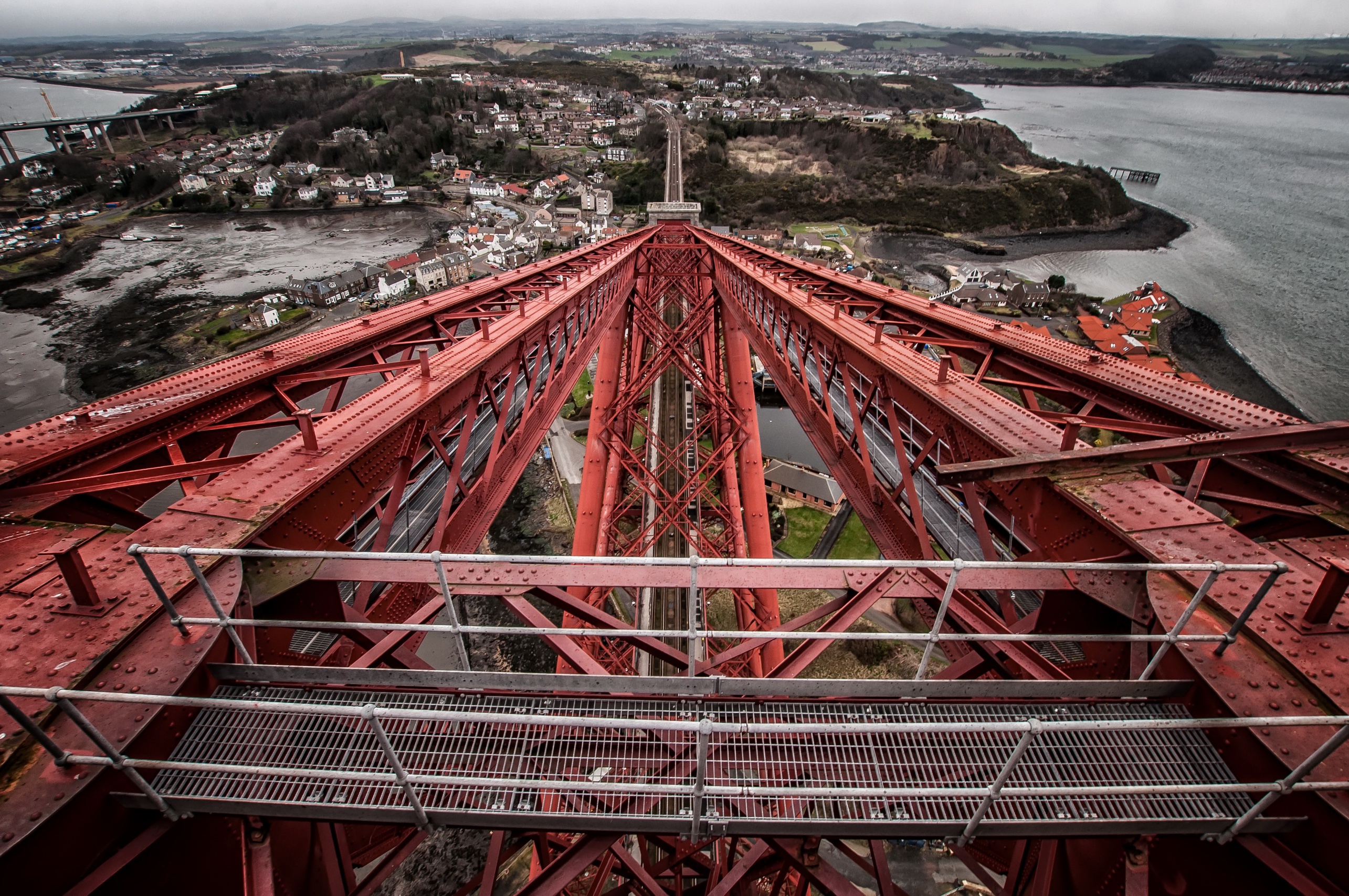 General 2570x1707 Forth Bridge metal red Scotland architecture Edinburgh UK high view