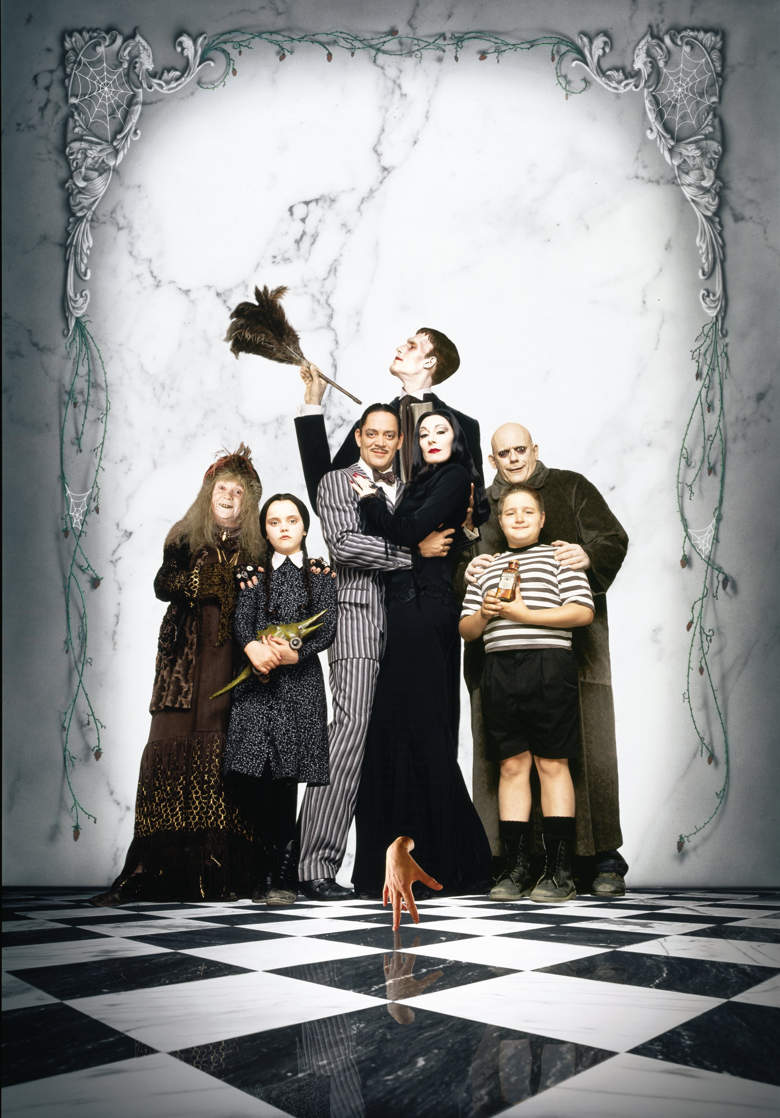 People 2514x3600 family The Addams Family hands movies Wednesday Addams Gomez Morticia Addams Uncle Fester Lurch Thing movie poster