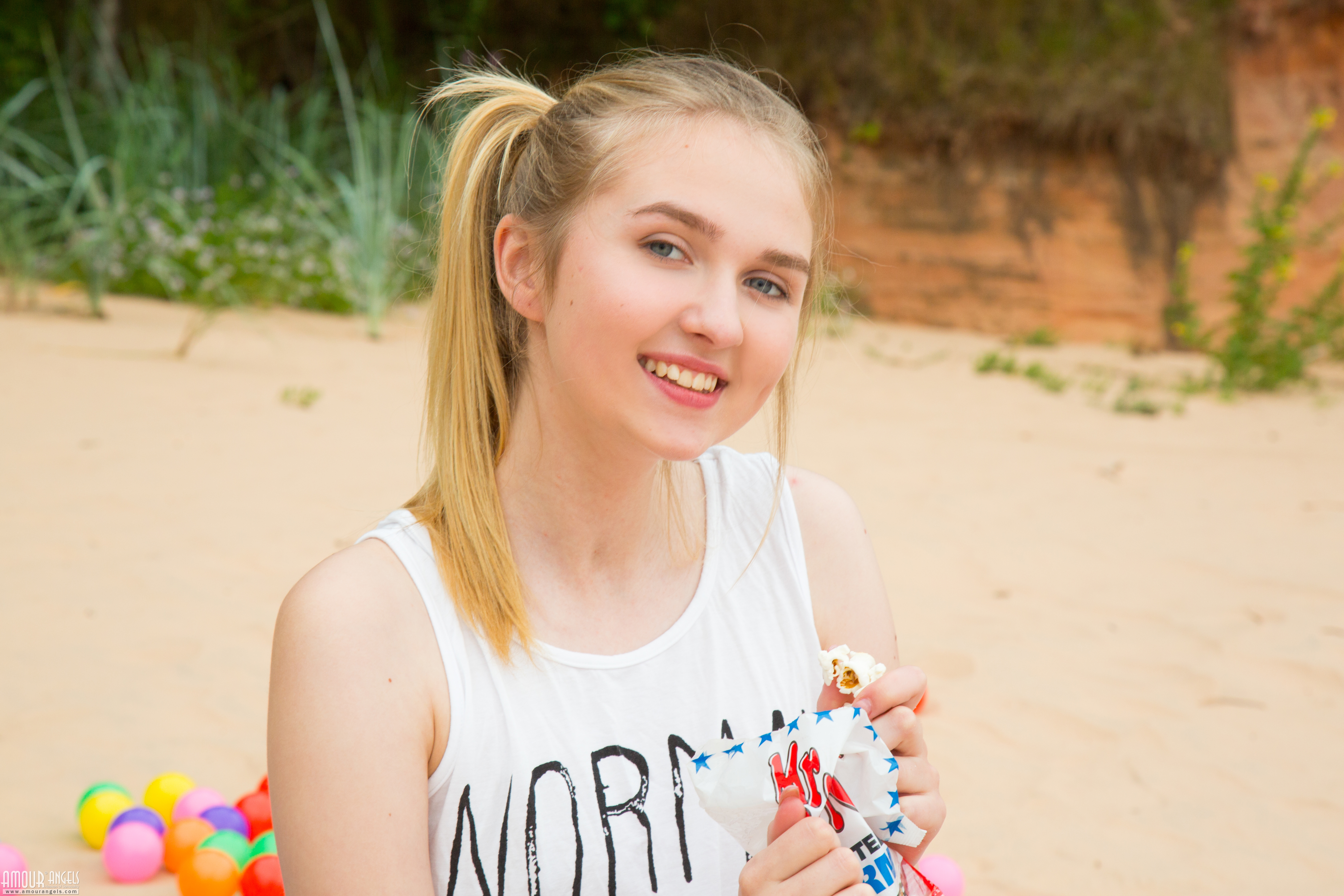 People 5760x3840 Nimfa Amour Angels small boobs blonde beach smiling women closeup watermarked