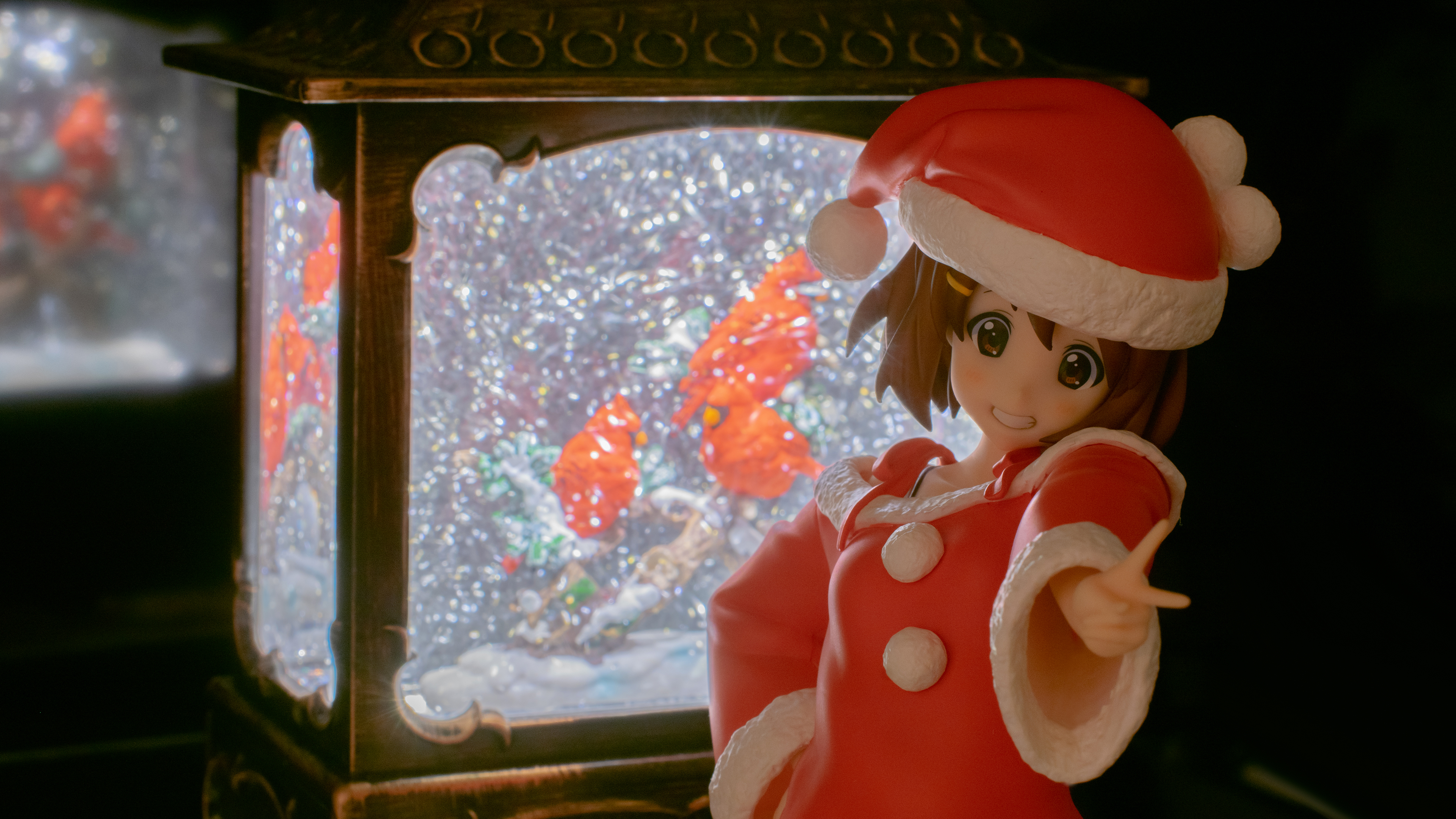 Anime 3840x2160 K-ON! Hirasawa Yui Christmas Christmas clothes cardinals peace sign brunette hair clip looking at viewer Santa hats anime girls brown eyes