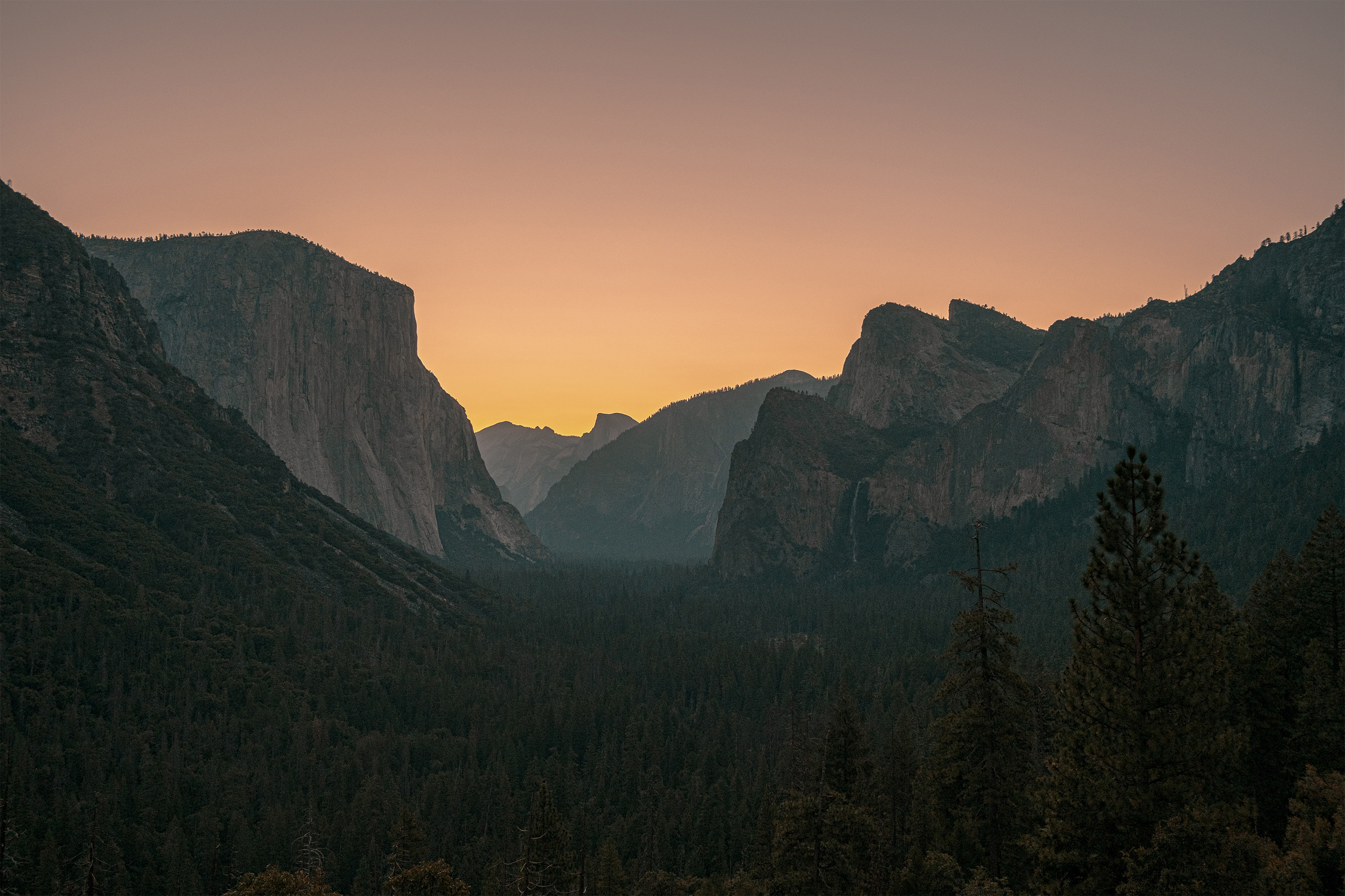General 3000x2000 Yosemite National Park USA forest trees nature landscape sunset glow mountains