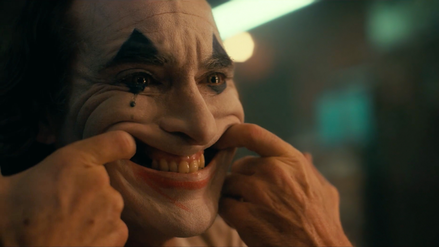 People 1500x844 men makeup smiling crying depth of field Joker (2019 Movie) clown Joaquin Phoenix actor movies closeup