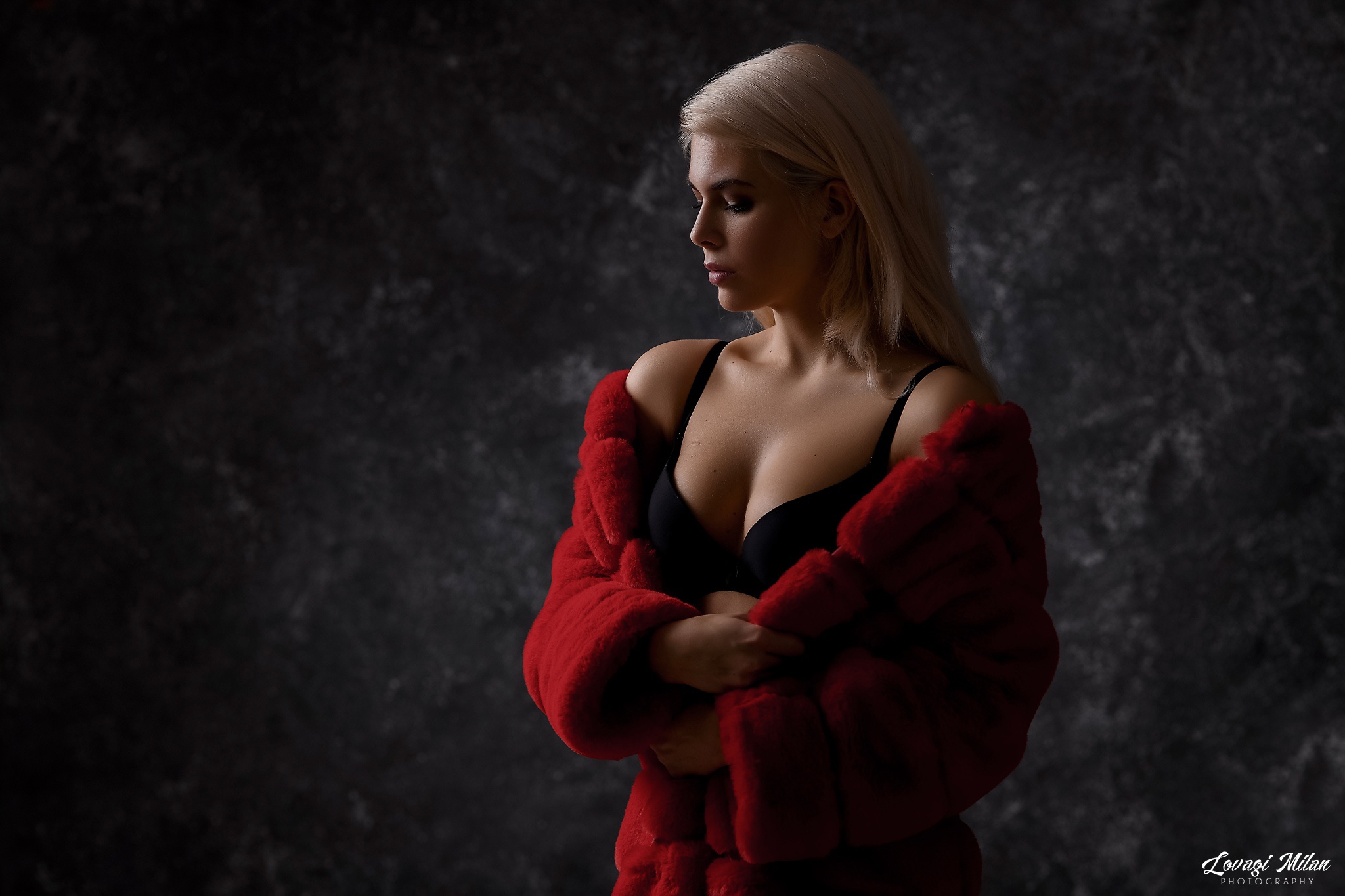 People 2048x1365 women model blonde women indoors Lovagi Milán red coat coats open coat open clothes black bras closed mouth makeup looking below watermarked low light simple background