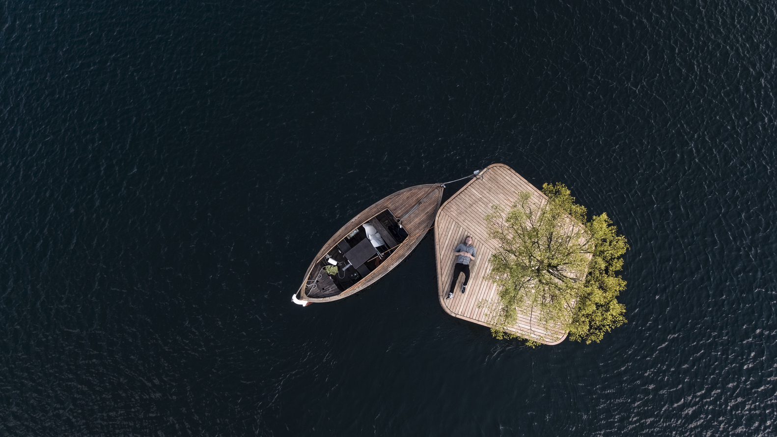 General 1582x889 architecture modern boat rowboat island