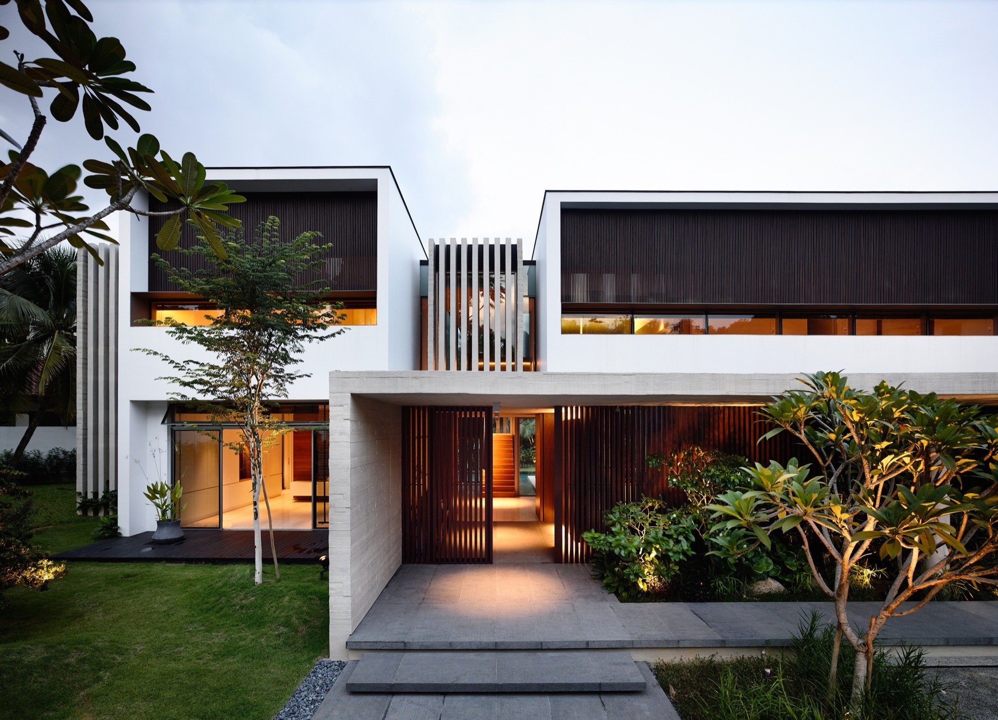 General 2000x1443 house architecture modern