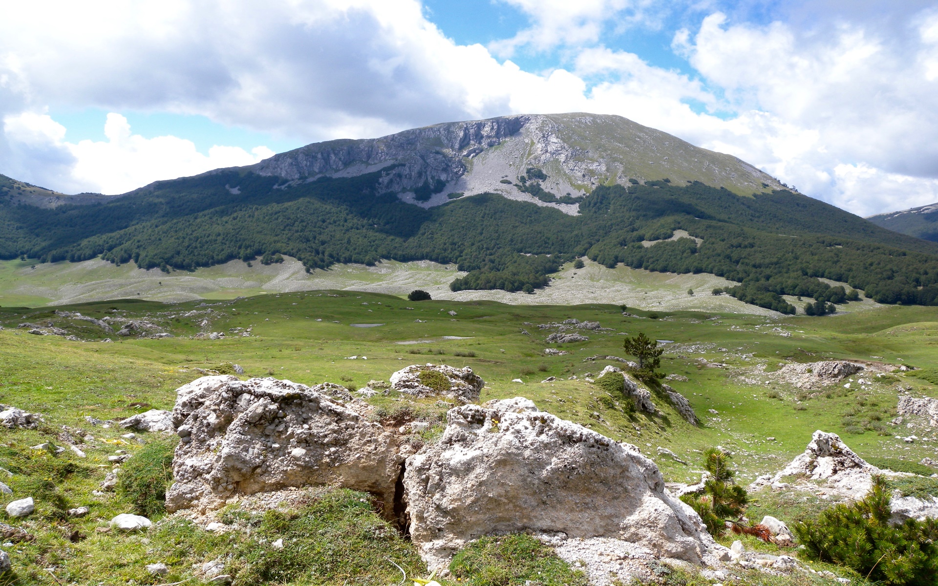 General 1920x1200 Monte Pollino Pollino National Park Calabria Italy mountains nature landscape
