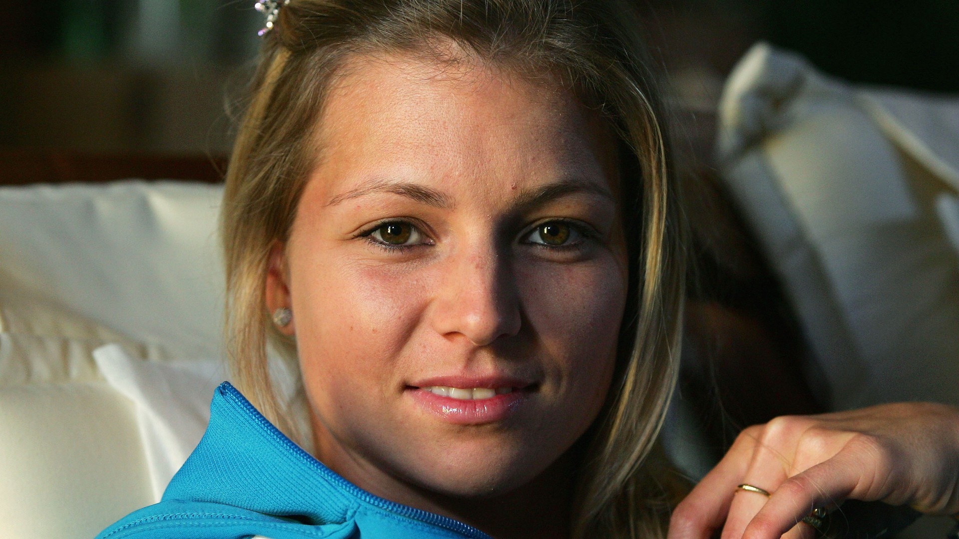 People 1920x1080 Maria Kirilenko women blonde tennis player face smiling looking at viewer athletes Russian women
