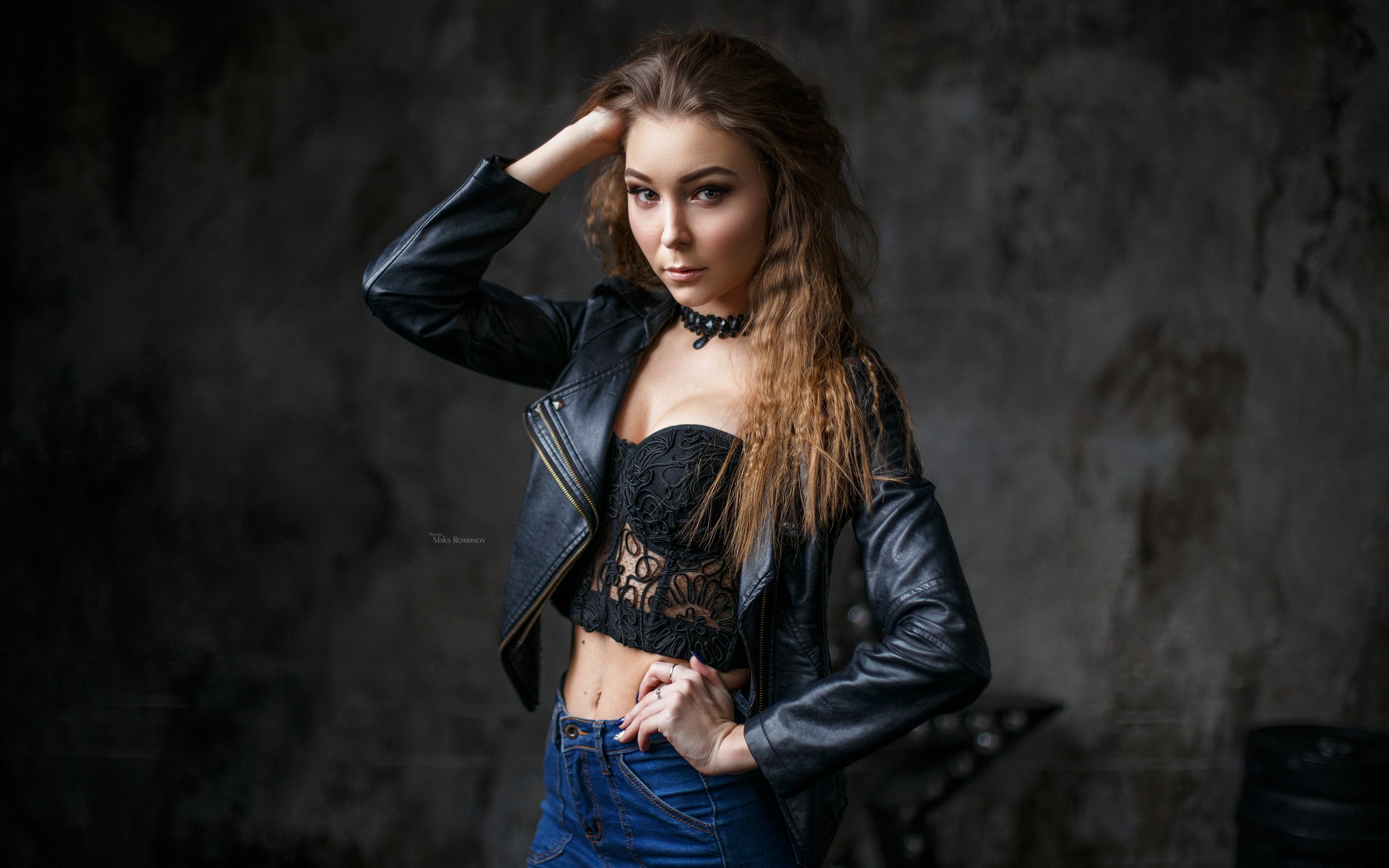 People 2560x1600 women Maxim Romanov belly portrait leather jacket choker simple background watermarked