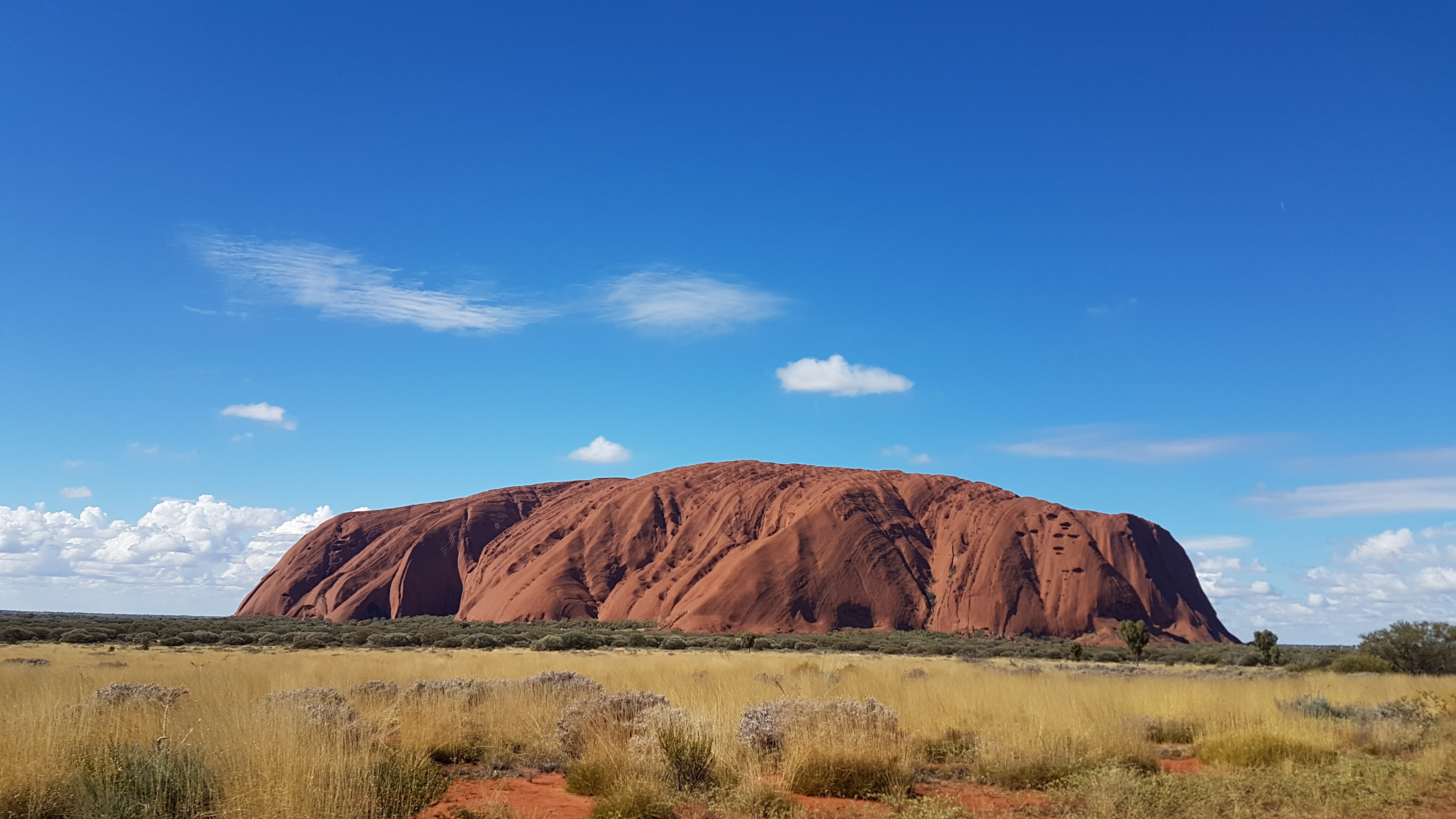 General 4032x2268 landscape desert rocks Ayers Rock Australia Uluru Outback