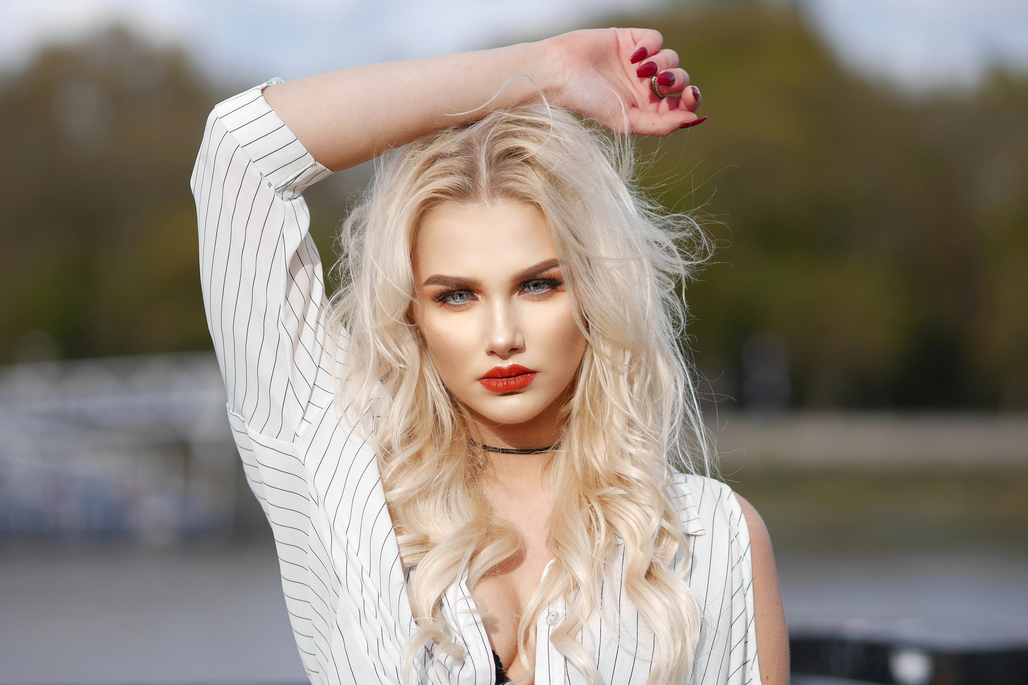 People 2048x1365 women face portrait red lipstick depth of field red nails women outdoors blonde white shirt platinum blonde hand(s) on head