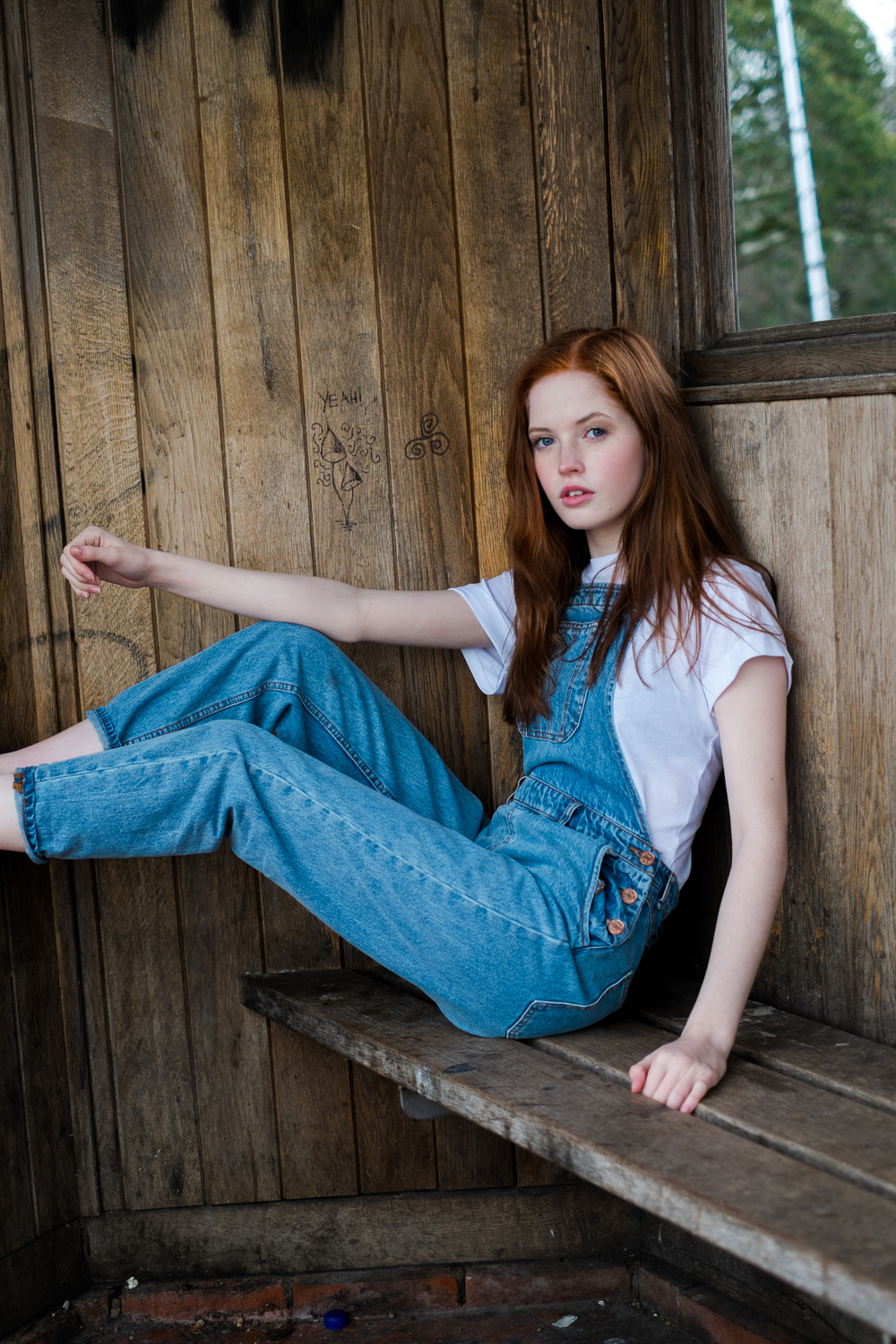 People 1000x1500 Ellie Bamber women model actress blue eyes redhead long hair overalls