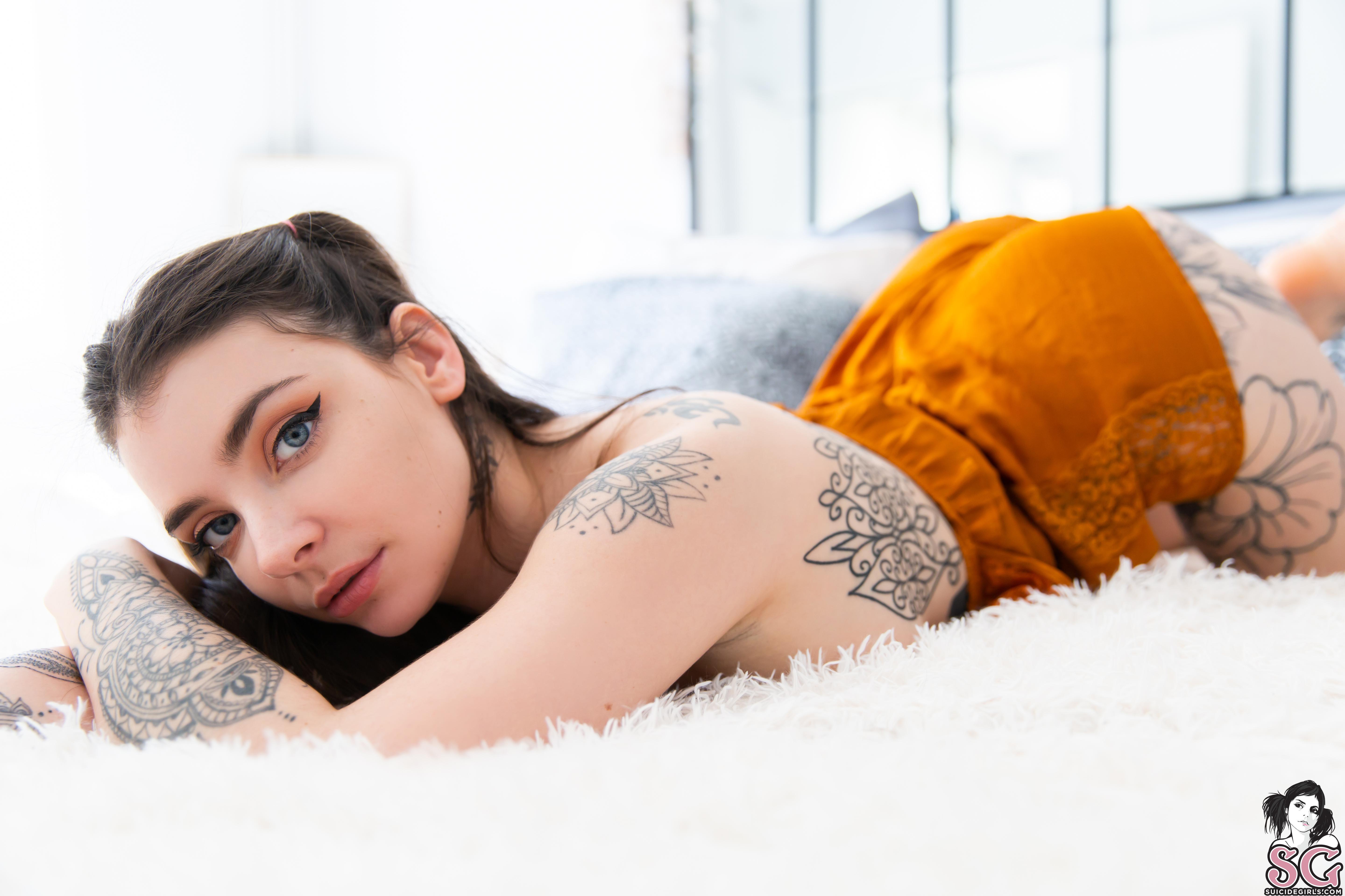People 5760x3840 Pialora  Suicide Girls brunette women model inked girls tattoo blue eyes looking at viewer no bra in bed eyelashes pink lipstick shorts lying on front bottom up watermarked