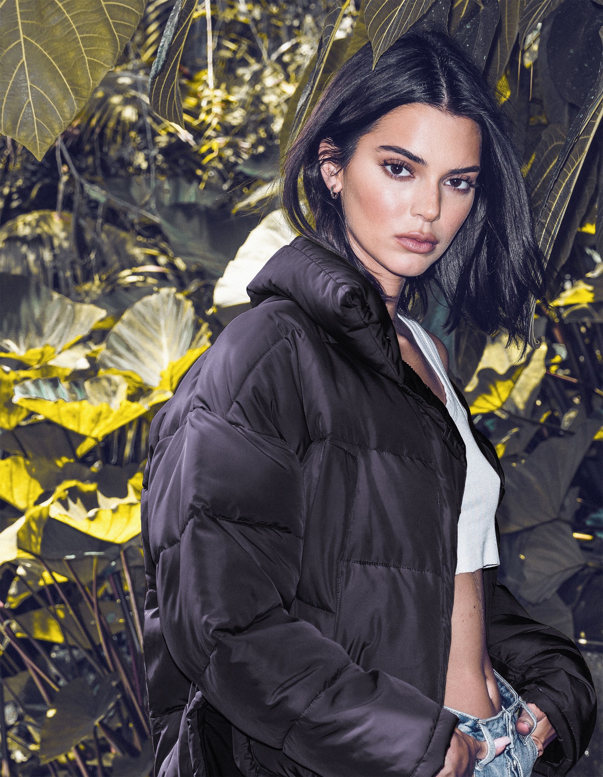 People 2000x2578 Kendall Jenner women model brunette dark hair outdoors portrait display