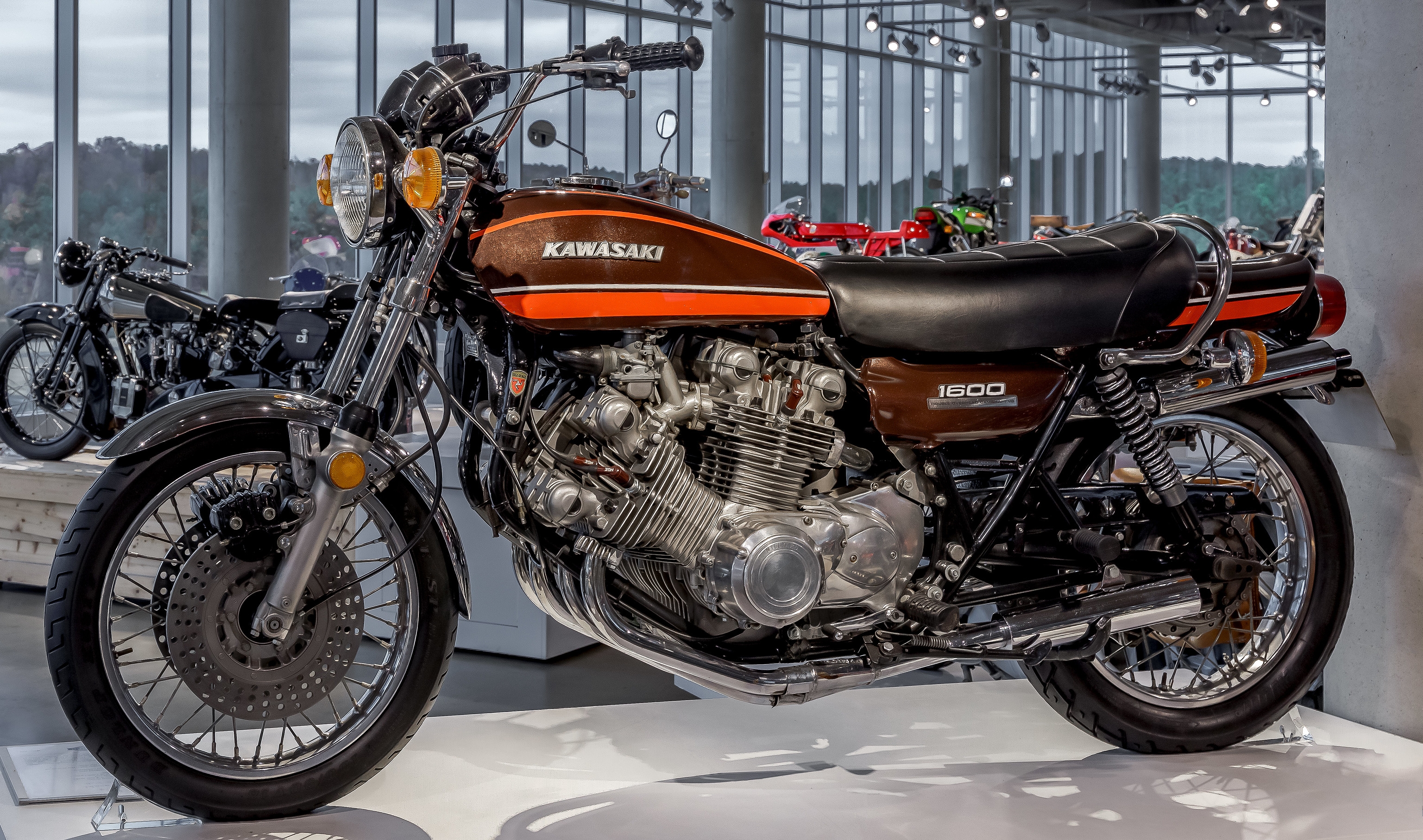 General 3072x1815 motorcycle Kawasaki custom-made allen millyard Japanese motorcycles