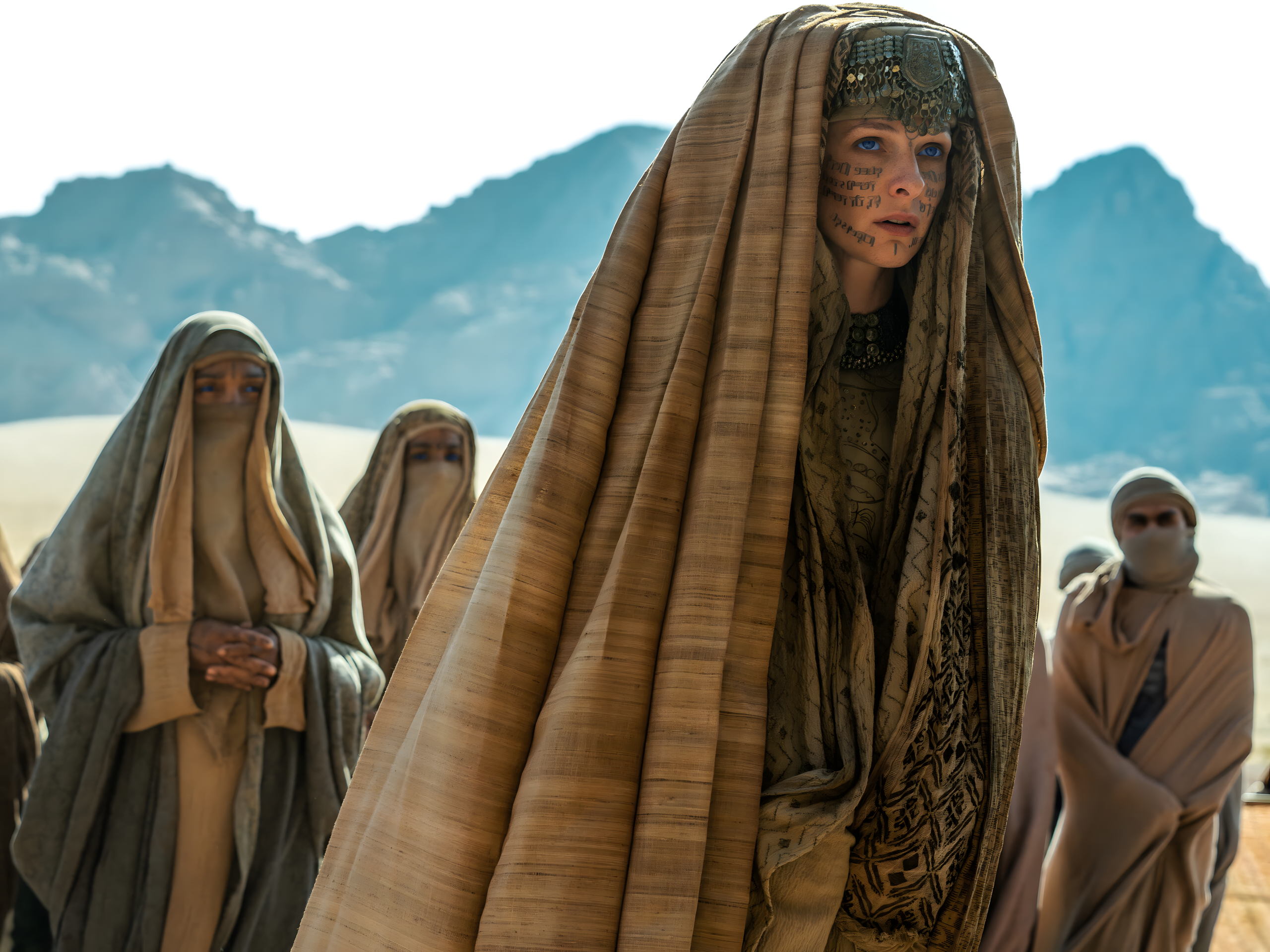 People 2560x1920 Dune (movie) Dune (series) Rebecca Ferguson desert women headscarf movies upscaled