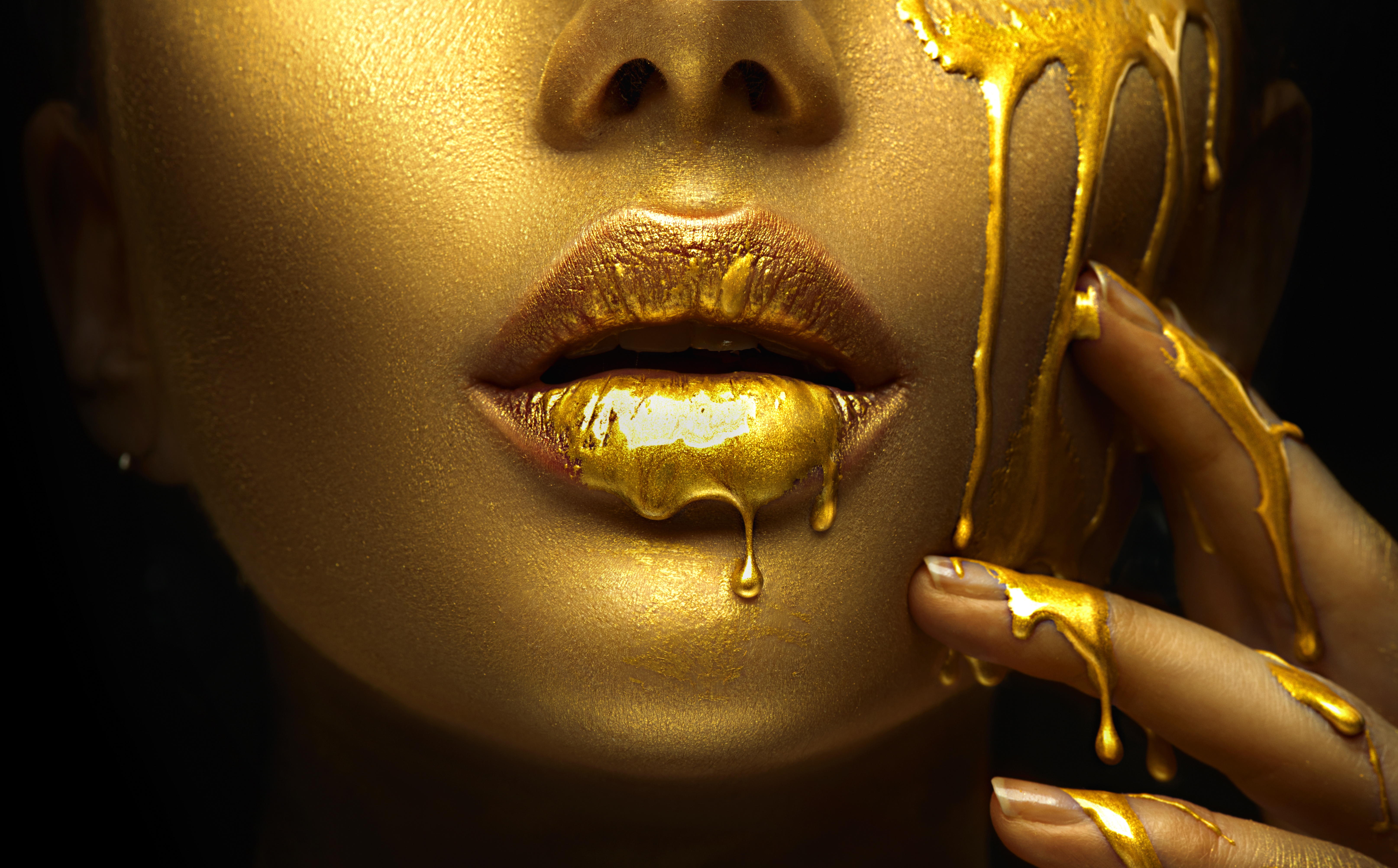 People 6457x4011 women makeup lips body paint gold dripping closeup