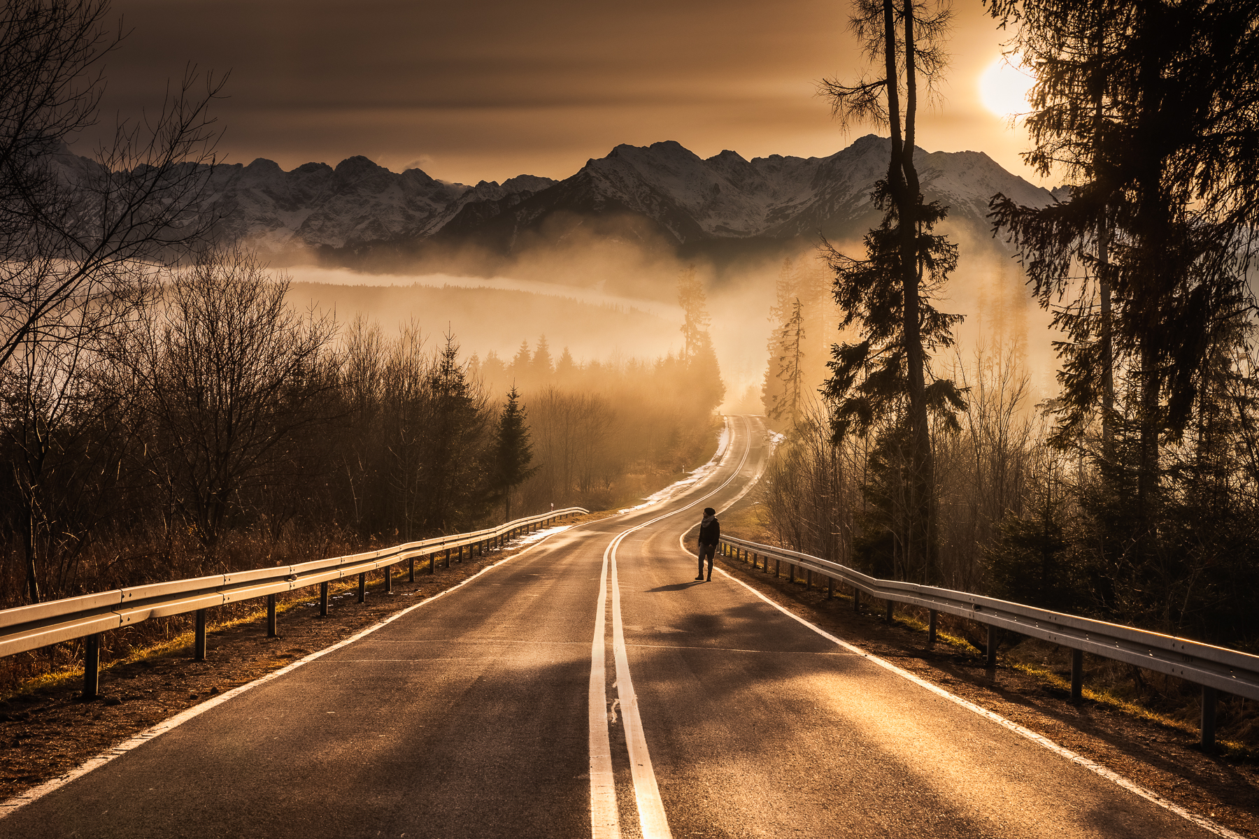 General 1800x1200 road mist outdoors photography Pawel Uchorczak mountains winter cold