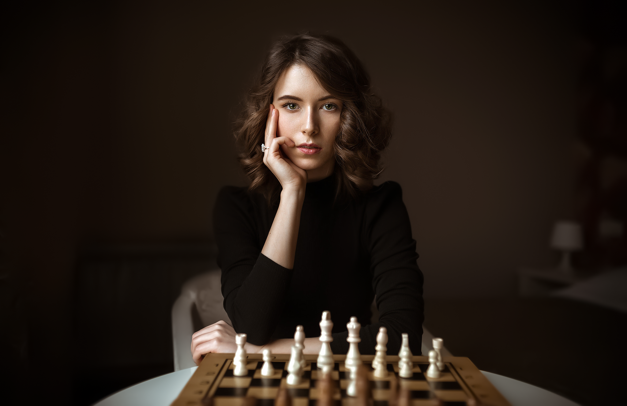 People 2048x1326 Albert Lesnoy women Viktoria Makarenko cosplay The Queen's Gambit brunette short hair looking at viewer chess