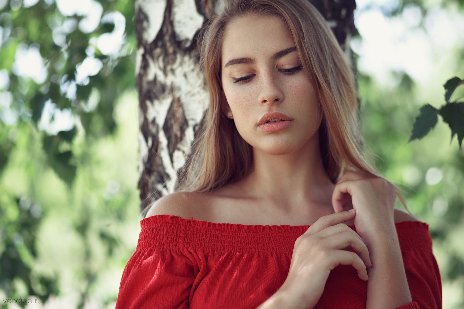 People 1620x1080 women blonde portrait bare shoulders trees freckles closed eyes strapless dress red tops Evgeniy Bulatov Anna women outdoors outdoors red clothing model