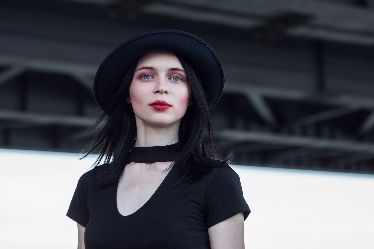People 1280x853 Nastya Nordlund women model blue eyes outdoors urban makeup hat red lipstick black clothing pale