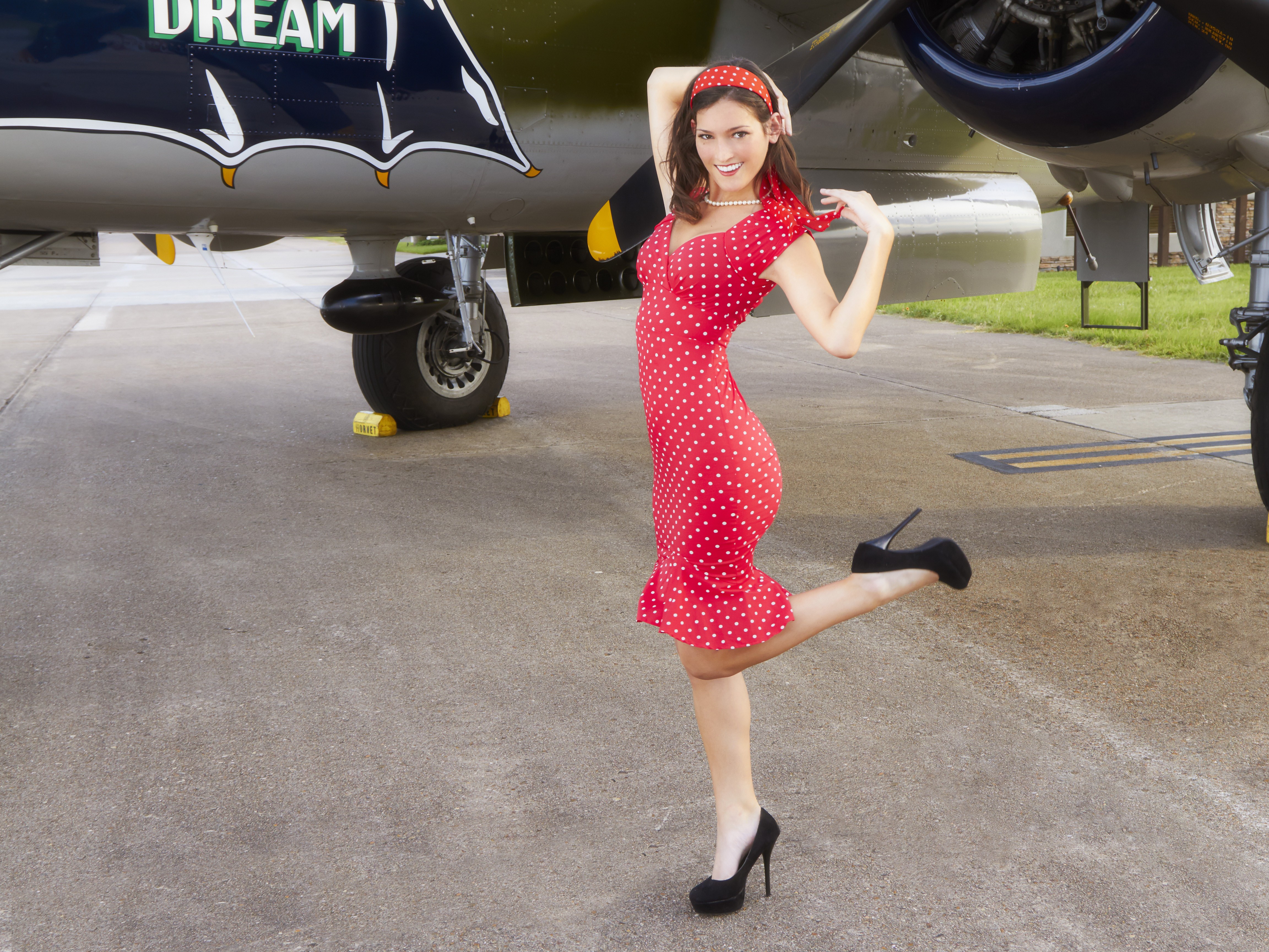 People 4608x3456 superheroines women dress high heels women with planes