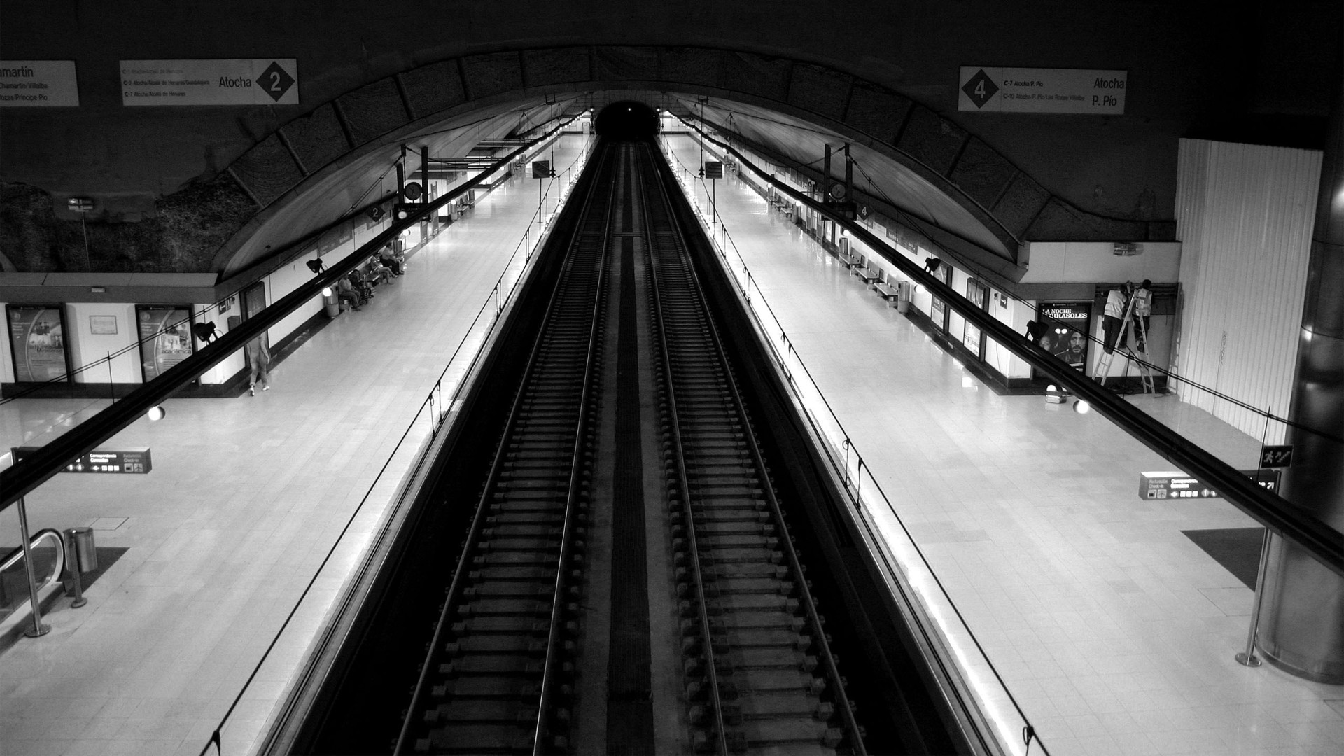 General 1920x1080 railway tunnel black white train station Madrid monochrome subway underground Spain