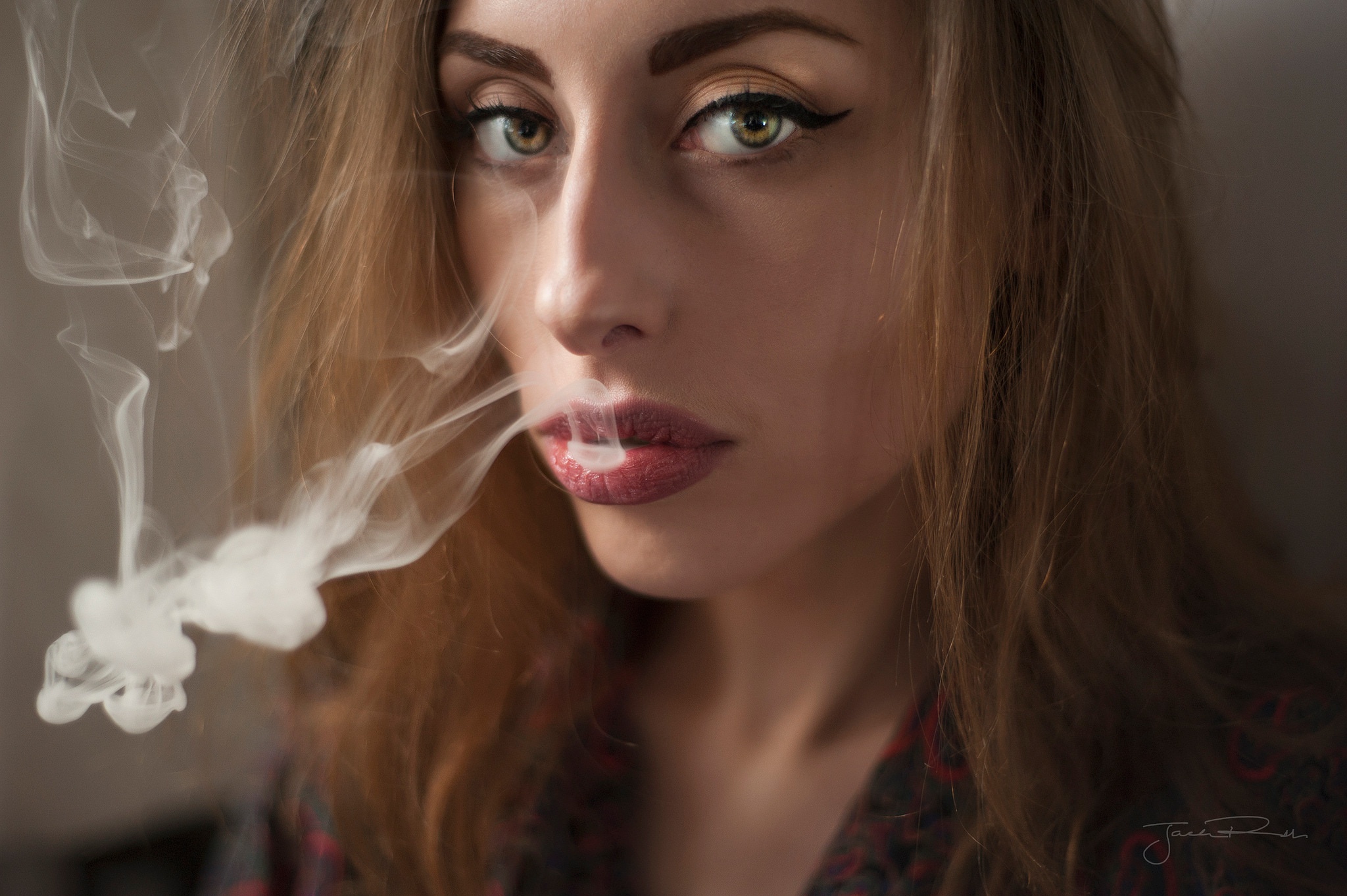 People 2048x1363 smoke portrait women model Jack Russell