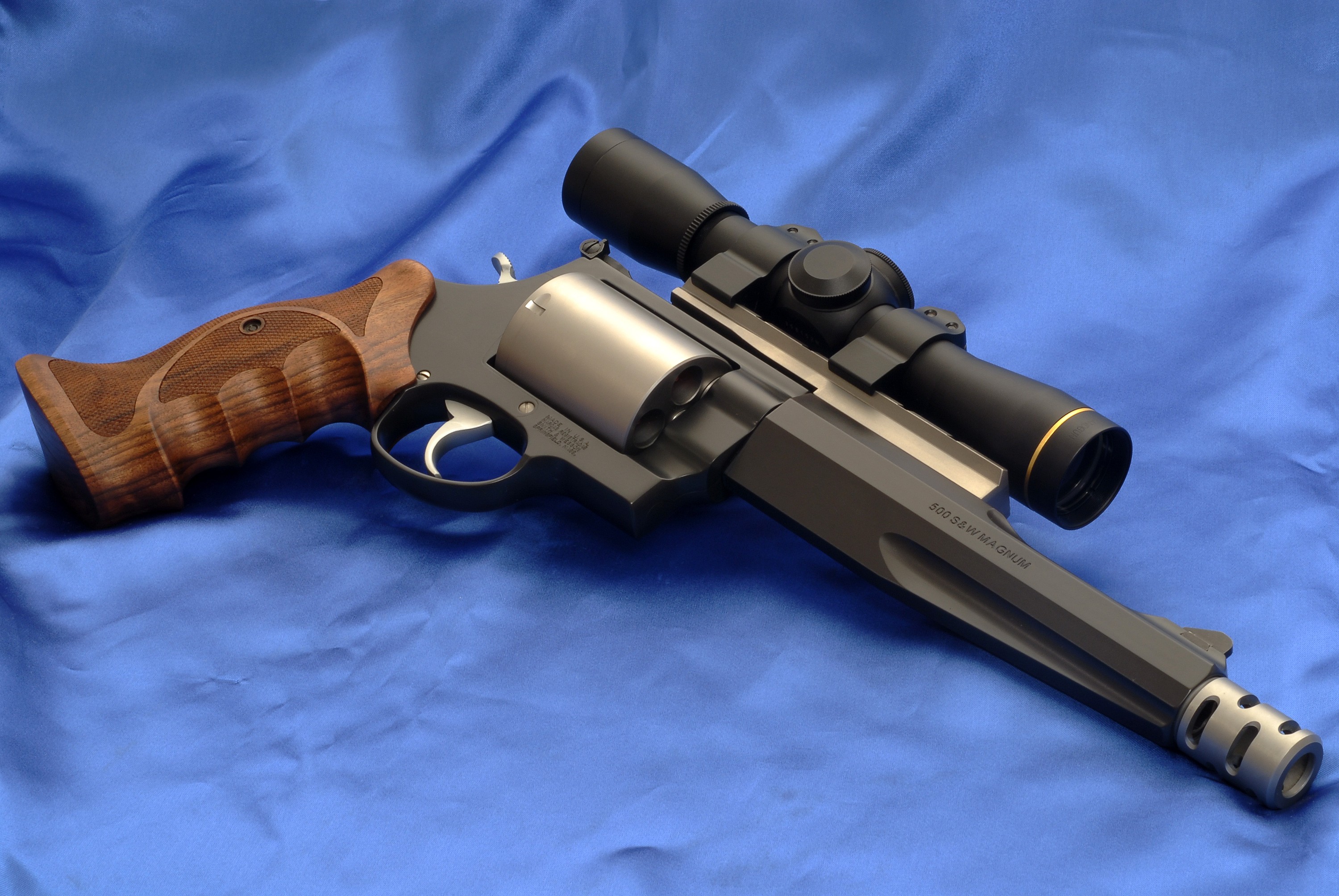 General 3000x2008 gun revolver scopes Smith & Wesson weapon American firearms