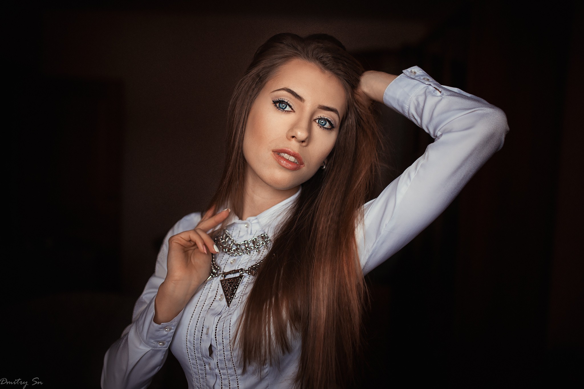 People 2048x1365 women portrait long hair simple background Dmitry Shulgin Viktoria Babkina blue eyes