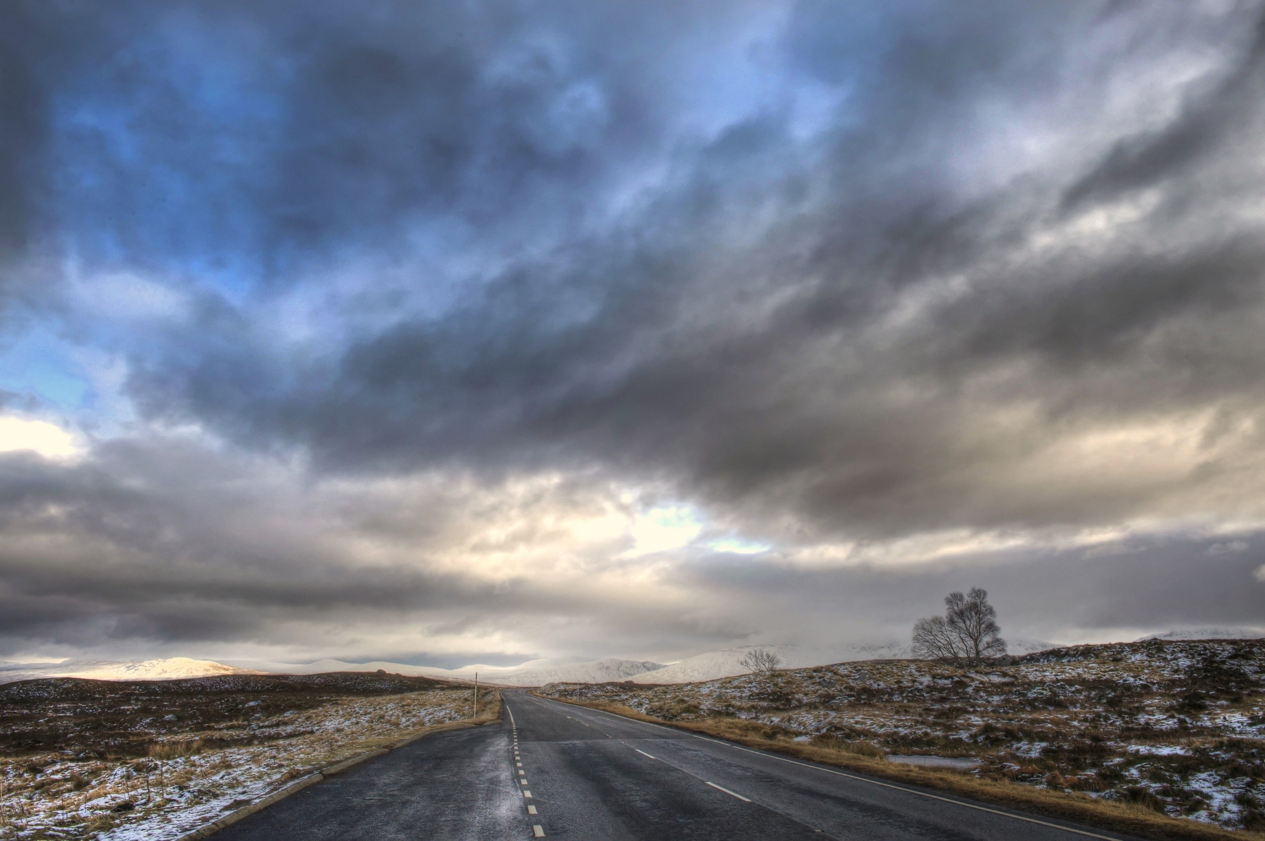 General 2550x1696 Scotland landscape road clouds asphalt sky outdoors