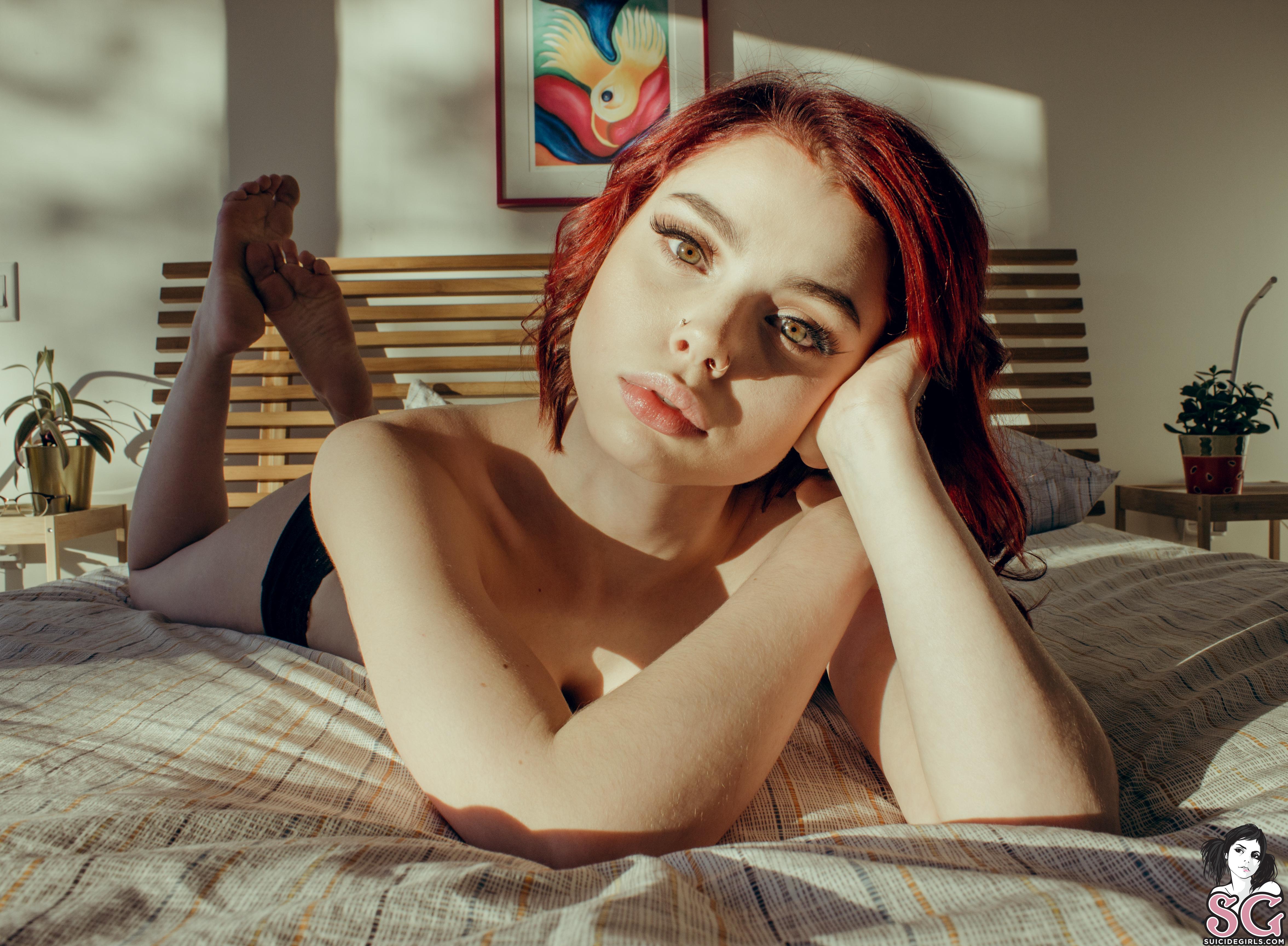 People 4706x3456 Jane Carter women model redhead in bed black panties Suicide Girls