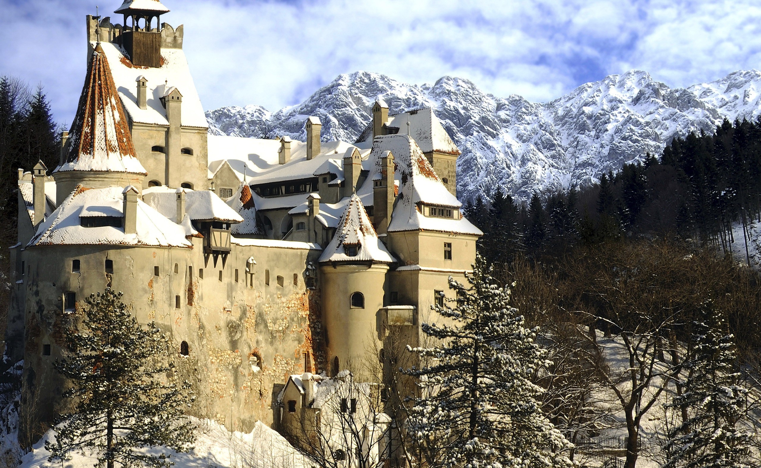 General 2560x1576 castle building mountains landscape winter snow Romania