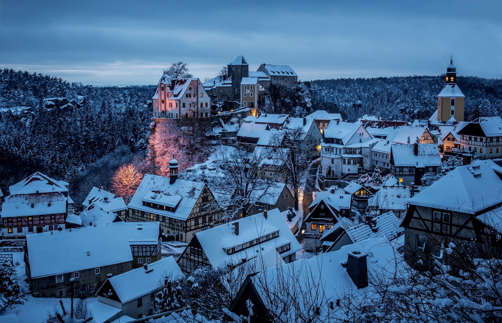 General 2048x1317 snow trees forest town house Hohnstein Germany castle rooftops lights evening idyllic