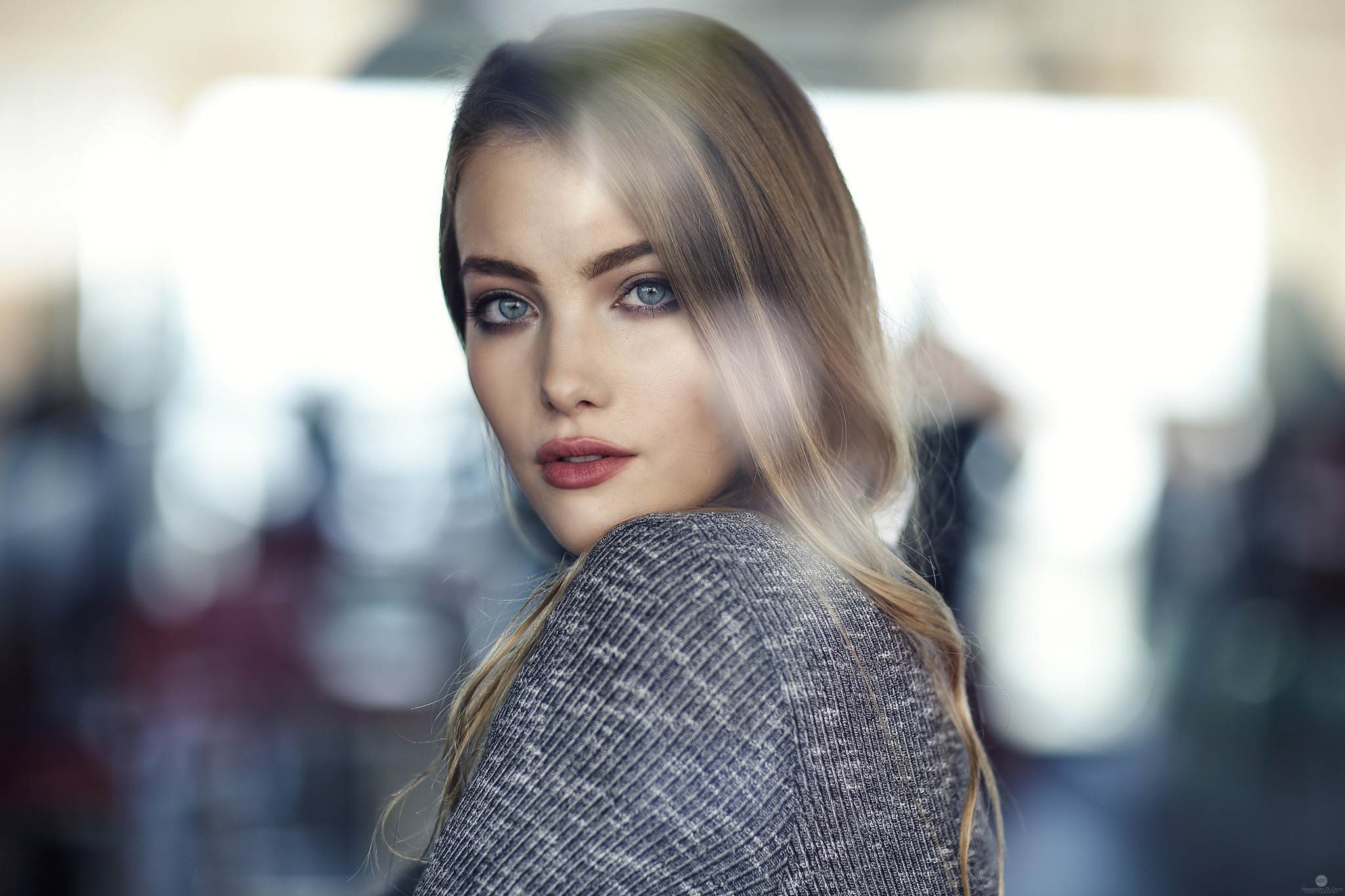 People 2048x1365 women blonde blue eyes portrait depth of field reflection Alessandro Di Cicco face model April Slough closeup makeup red lipstick looking at viewer